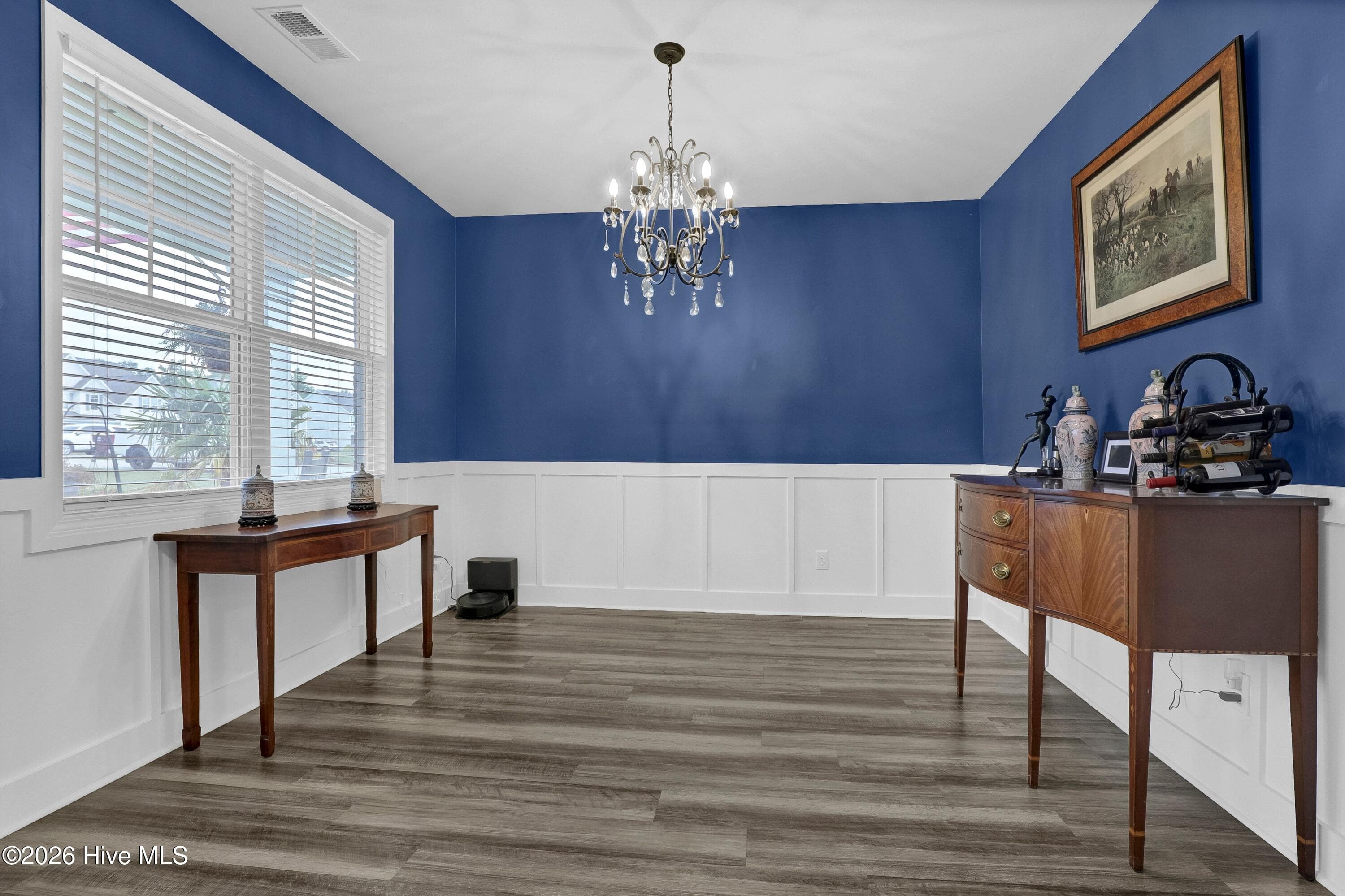 Single Family Residence at 111 Colonial Heights Drive, Hampstead, NC 28443, photo 5 of 31