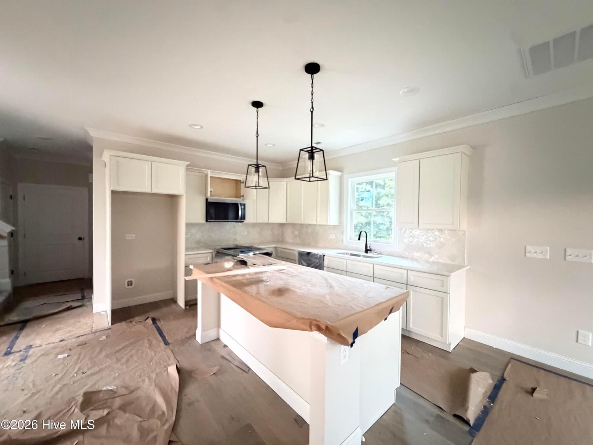 Single Family Residence at 1800 Batten Farm Road, Selma, NC 27576, photo 22 of 126