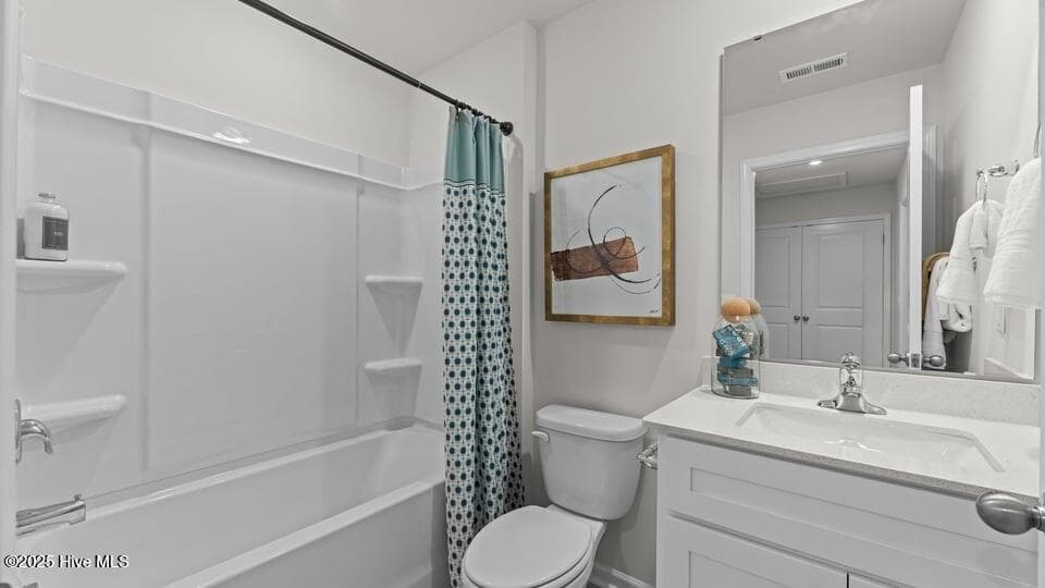 Townhouse at 2027 Clock Road, New Bern, NC 28562, photo 25 of 39
