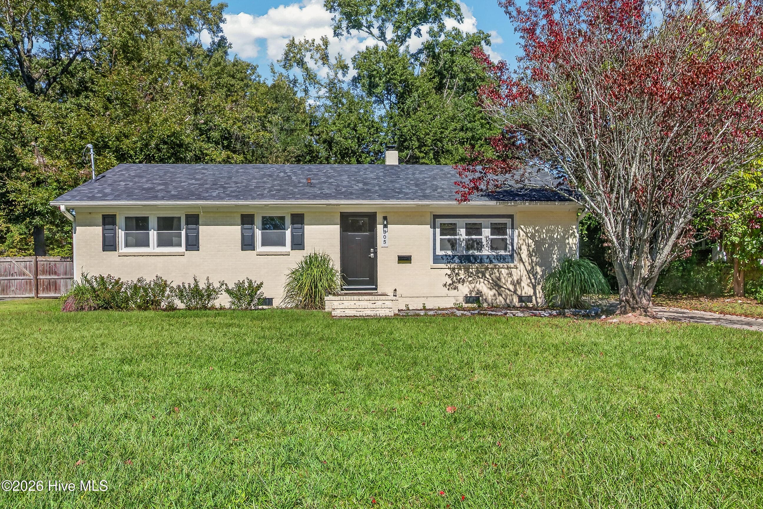 305 White Oak Street, Jacksonville, NC 28540