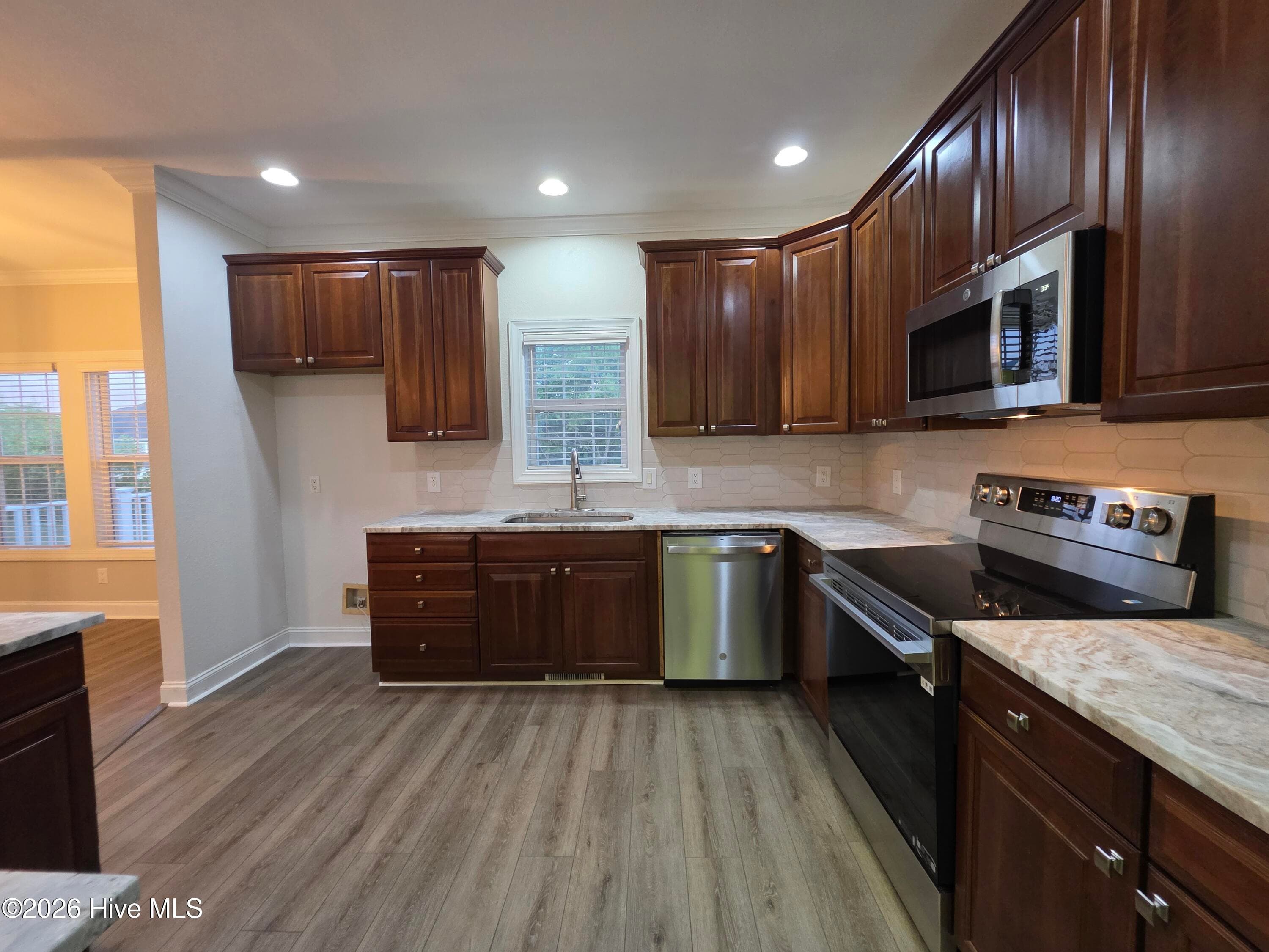 Single Family Residence at 622 Lennington Lane, Washington, NC 27889, photo 2 of 11