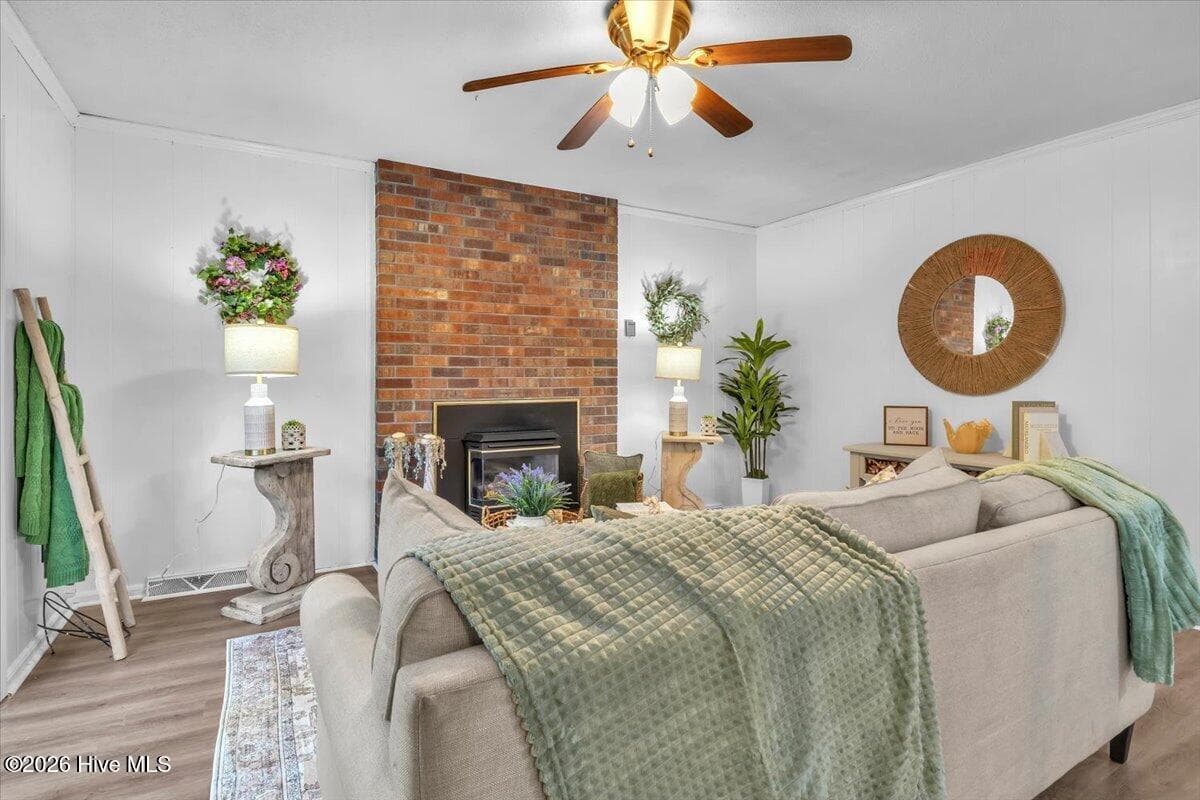 Single Family Residence at 5105 Belgrave Circle, Wilmington, NC 28403, photo 13 of 37