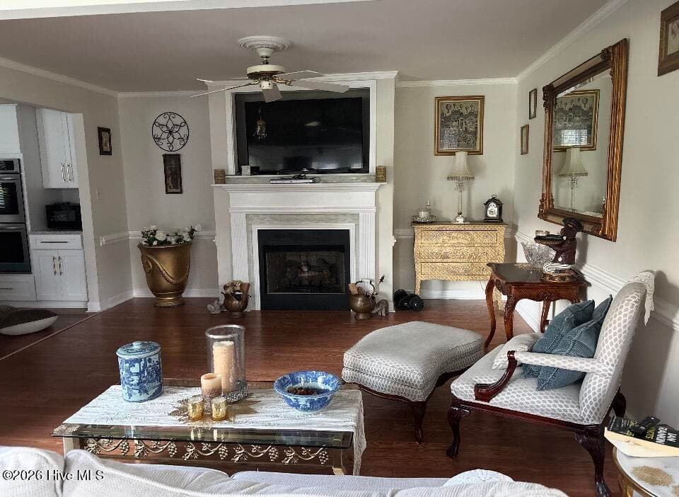 Family Room - 8002 Club House Drive, New Bern, NC 28562