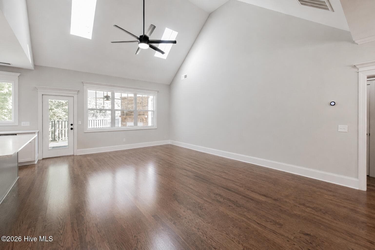 Single Family Residence at 1033 Cooper Place Drive, North Augusta, SC 29860, photo 7 of 40