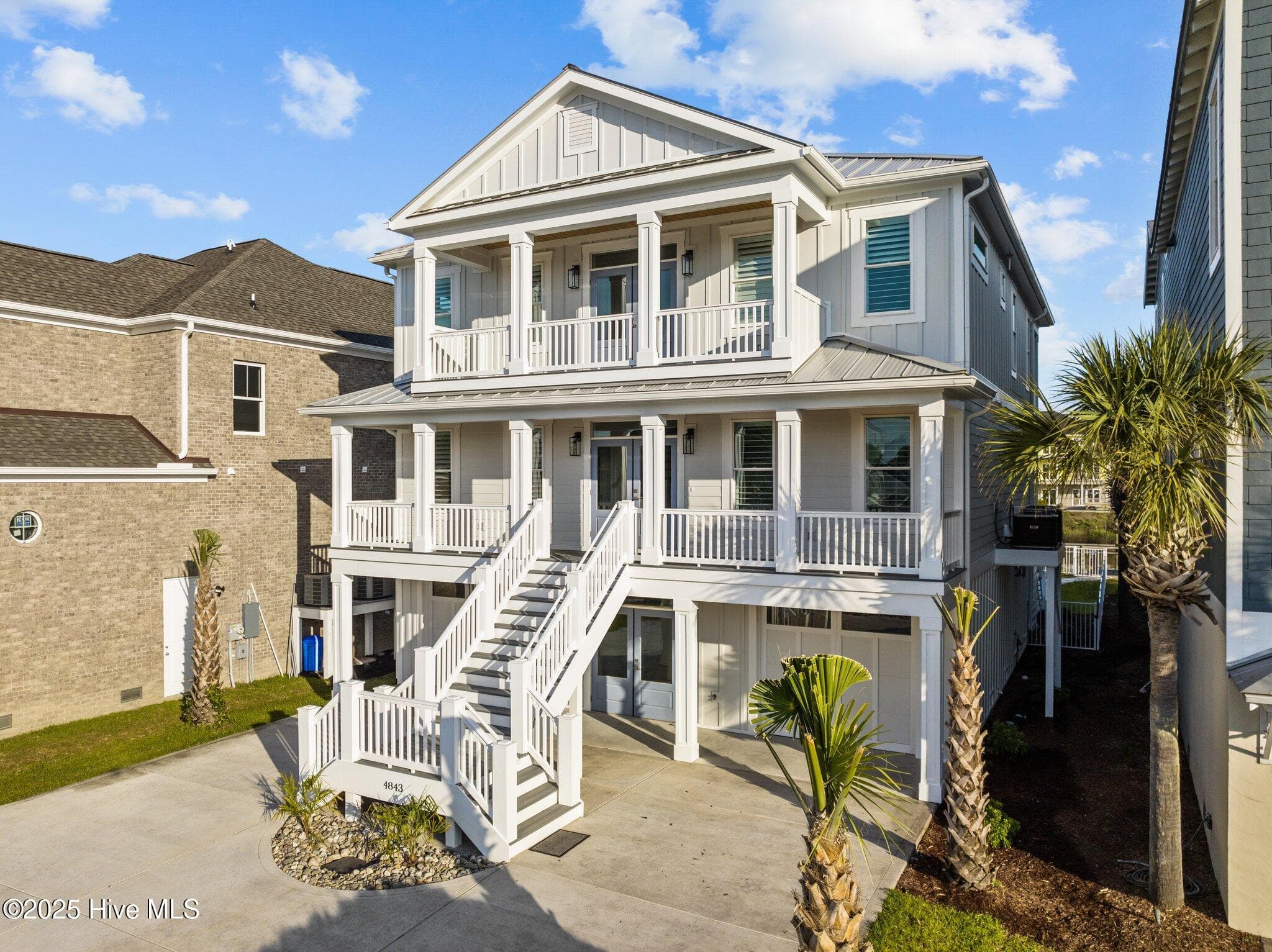 Single Family Residence at 4843 Williams Island Drive, Little River, SC 29566, photo 2 of 6