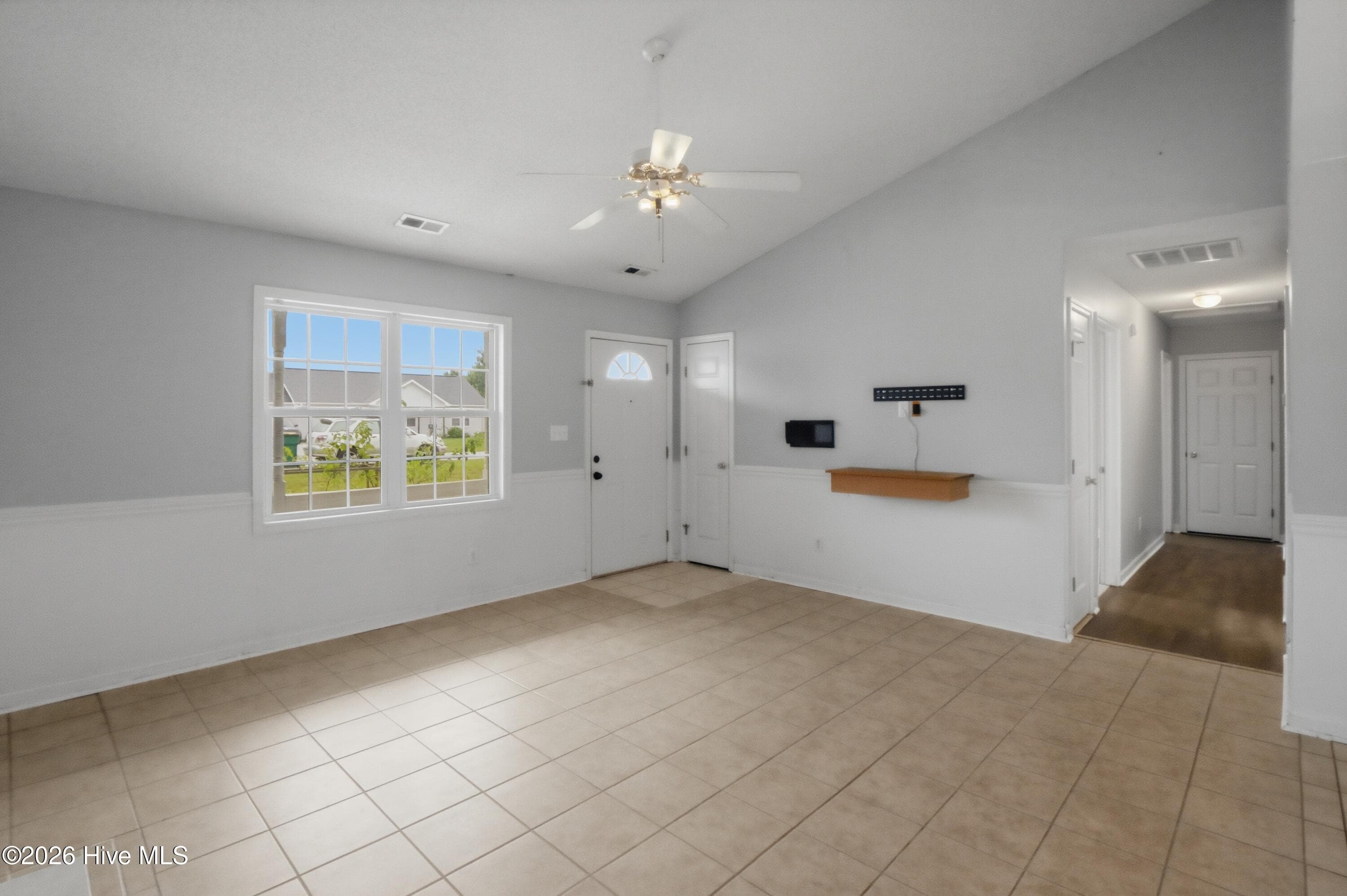 Single Family Residence at 115 Daphne Drive, Hubert, NC 28539, photo 10 of 34