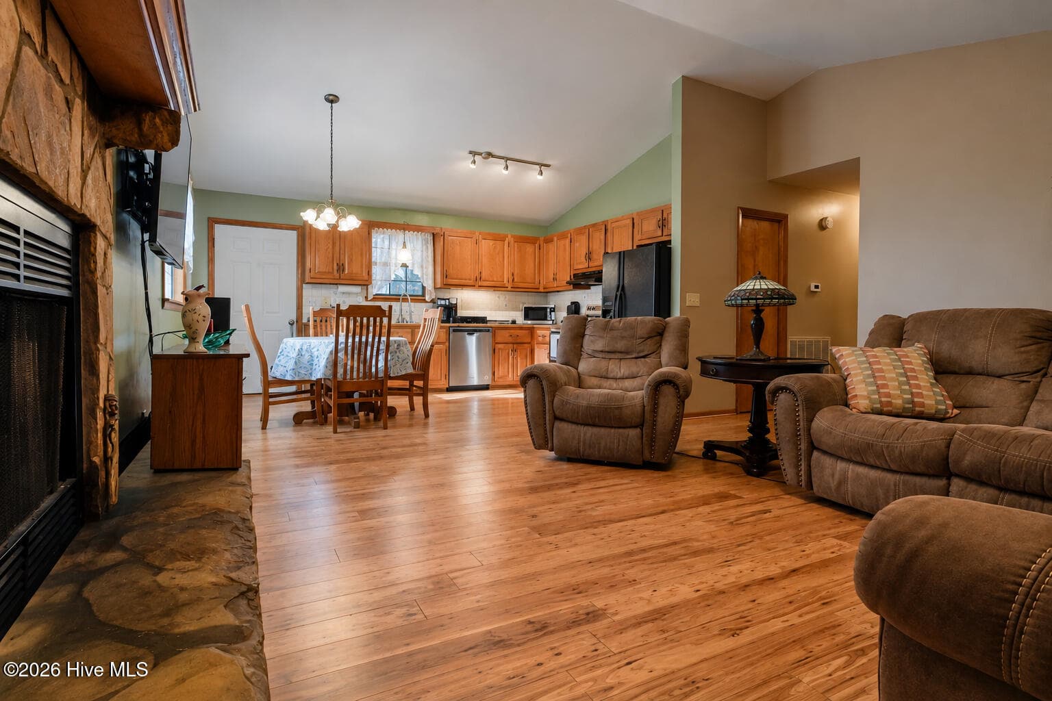 Single Family Residence at 30 Sunray Circle, Murphy, NC 28906, photo 7 of 40