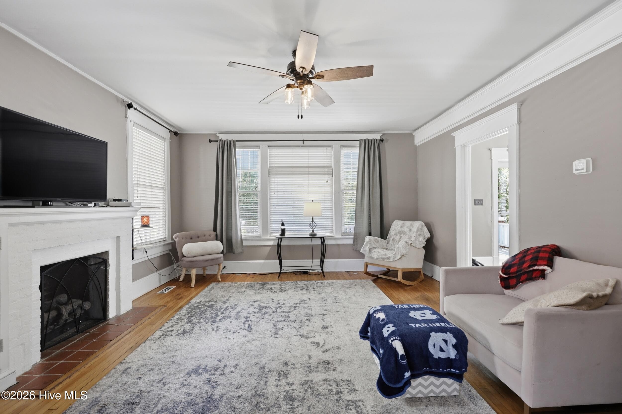 Single Family Residence at 1014 W Main Street, Elizabeth City, NC 27909, photo 10 of 62
