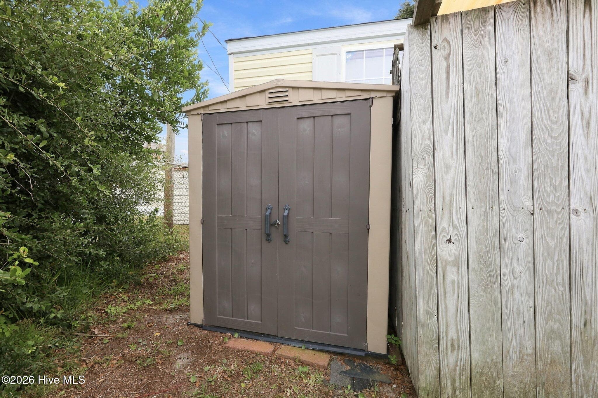 Manufactured Home at 1530 Salter Path Road 15, Indian Beach, NC 28512, photo 33 of 33