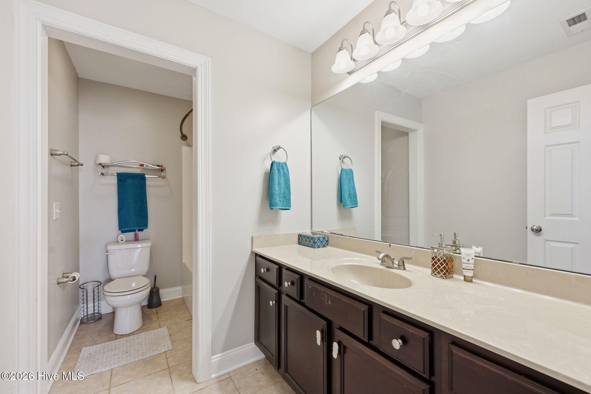 Single Family Residence at 803 Canvas Court, Swansboro, NC 28584, photo 59 of 102