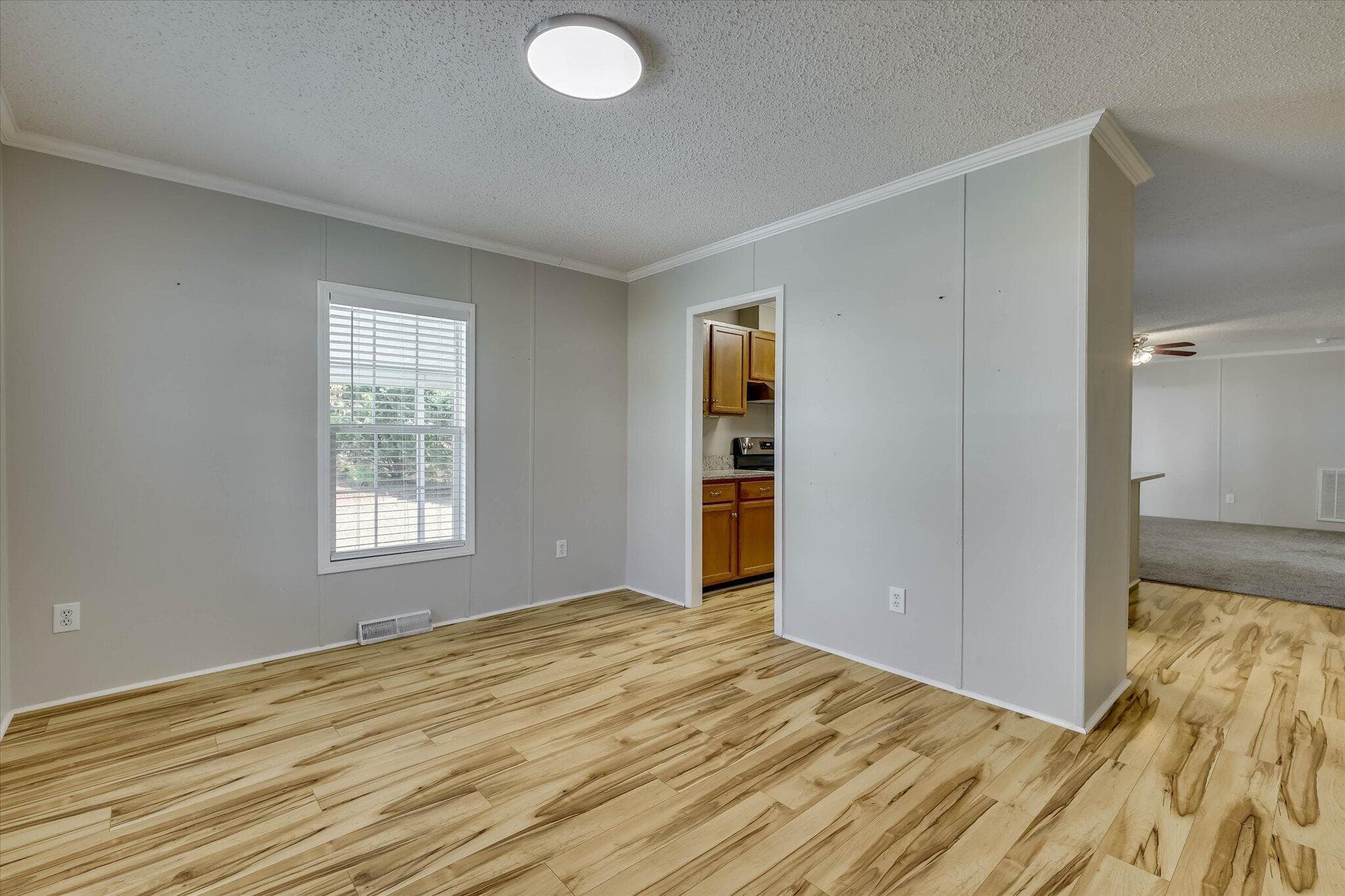Manufactured Home at 111 Sheldon Drive, Martinez, GA 30907, photo 6 of 39