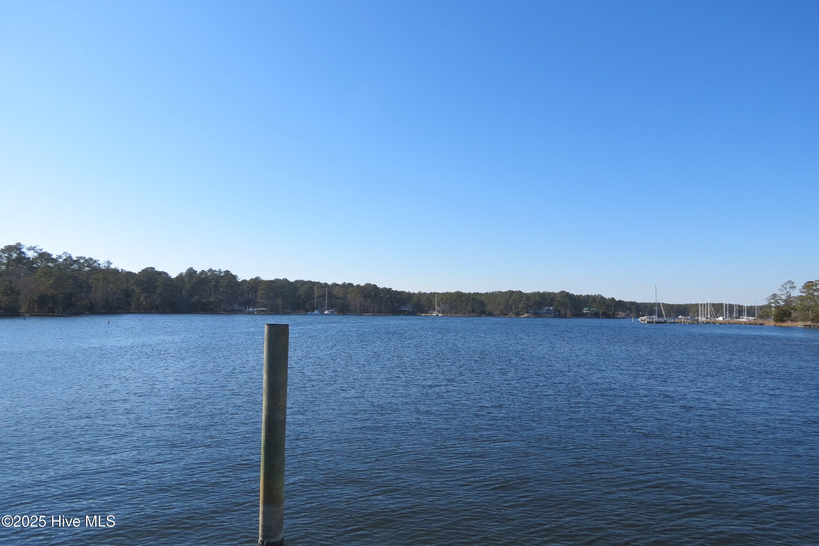 Dockaminium at 318 Old Lupton Road, Merritt, NC 28556, photo 9 of 22