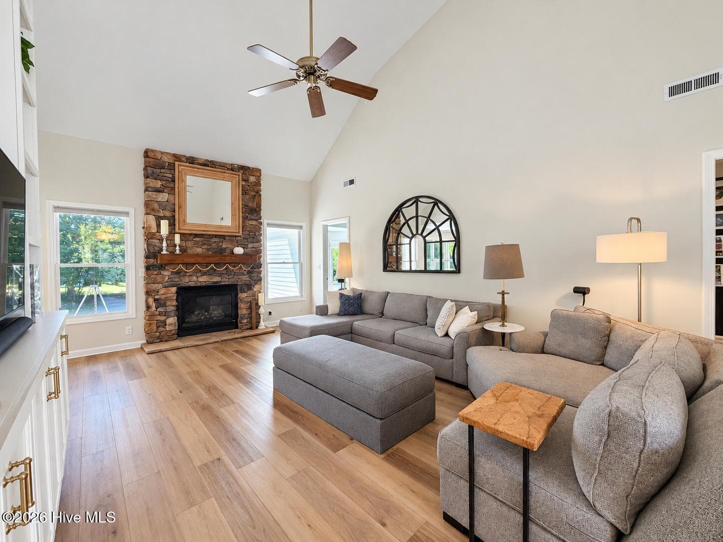 Single Family Residence at 305 Shearwater Drive, Hampstead, NC 28443, photo 10 of 40