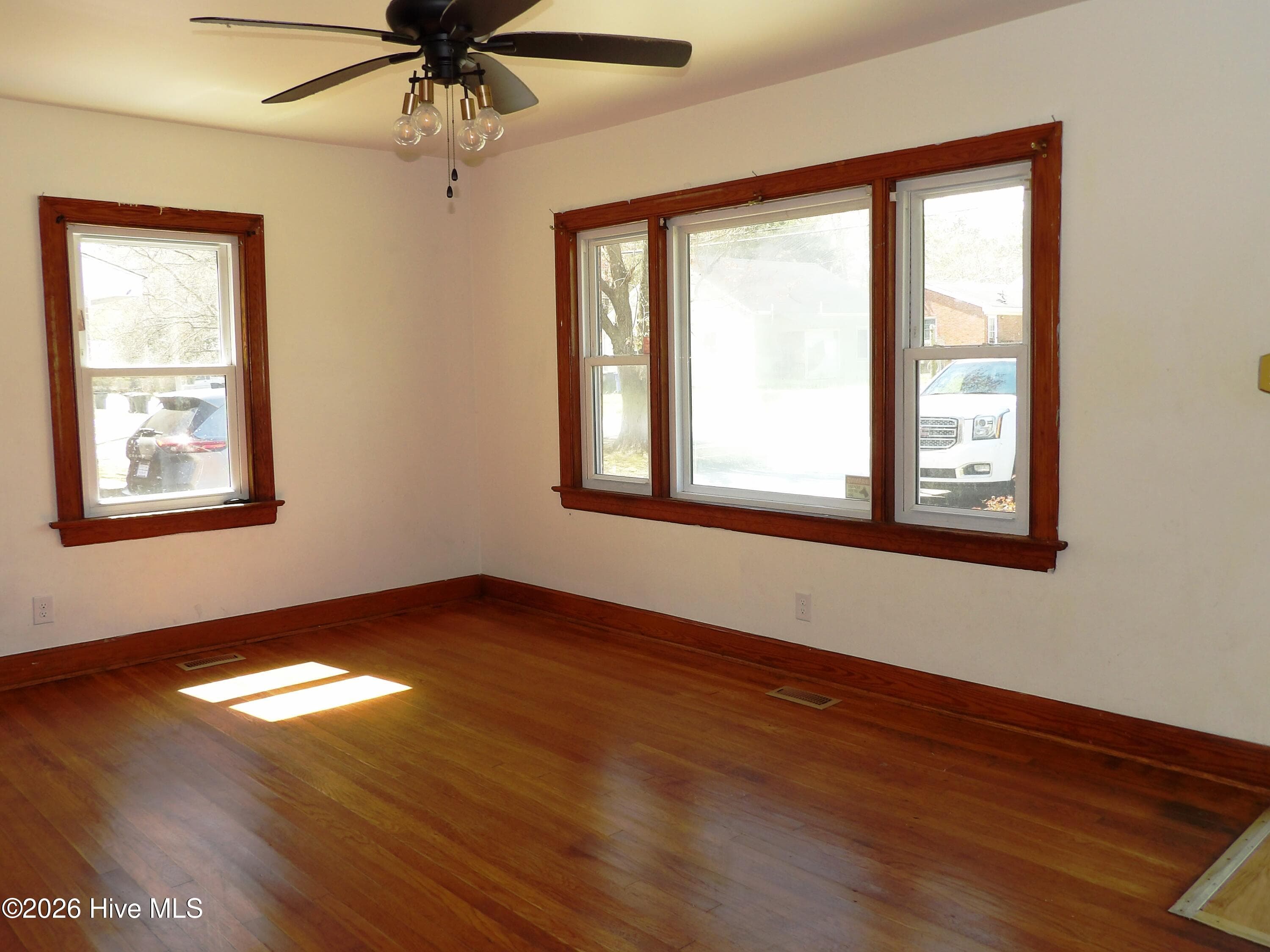 Single Family Residence at 1113 Woodrow Street S, Wilson, NC 27893, photo 2 of 15