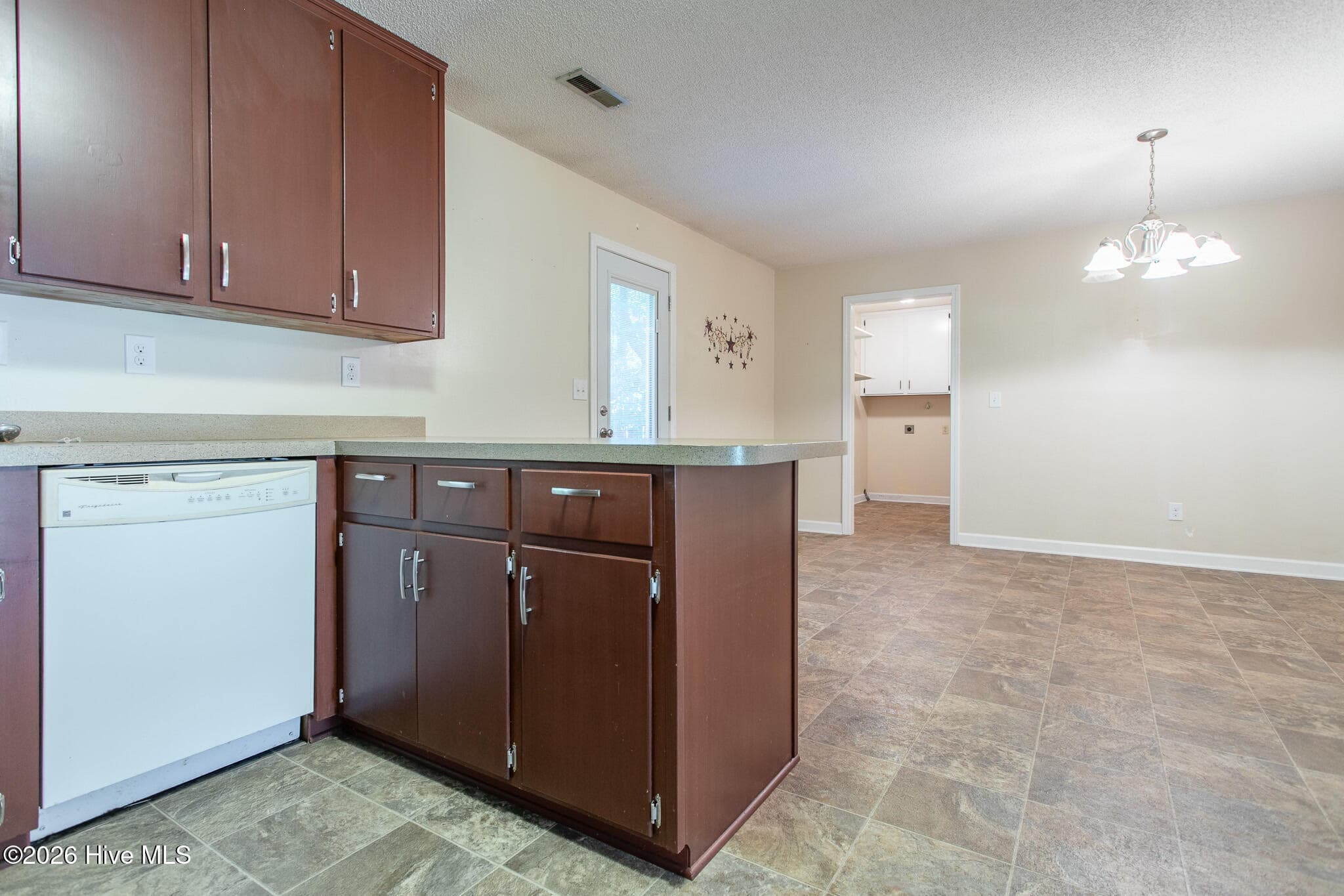 Single Family Residence at 115 Stacie Drive, Elizabeth City, NC 27909, photo 30 of 48