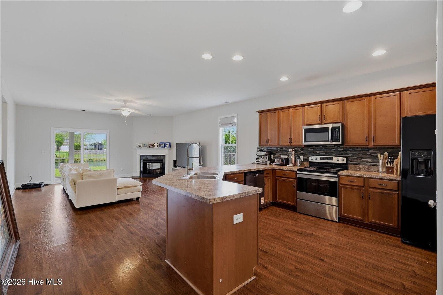 Single Family Residence at 2057 Lapham Drive, Leland, NC 28451, photo 16 of 68