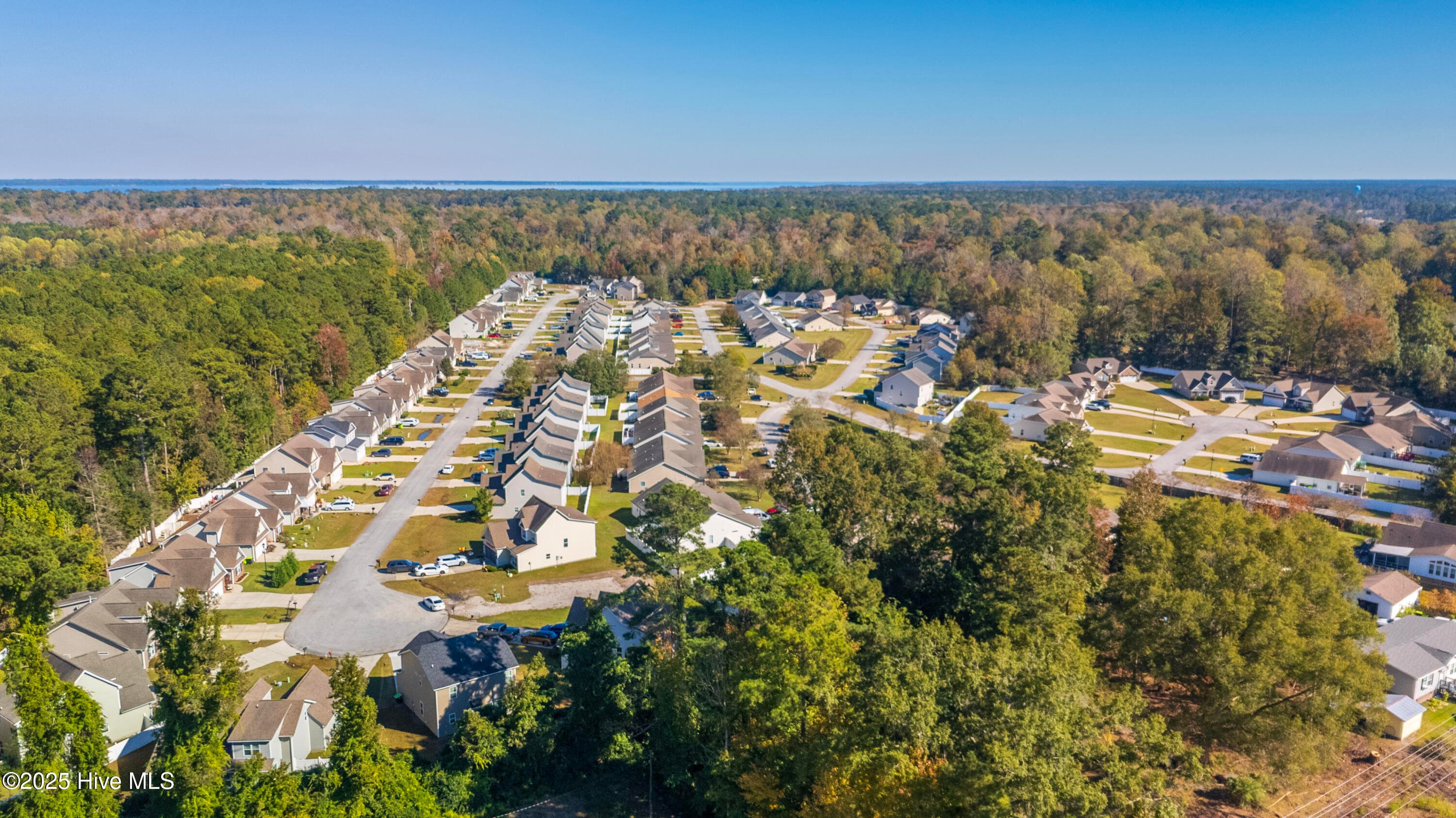 Single Family Residence at 318 Hawks Bluff Drive, New Bern, NC 28560, photo 88 of 109