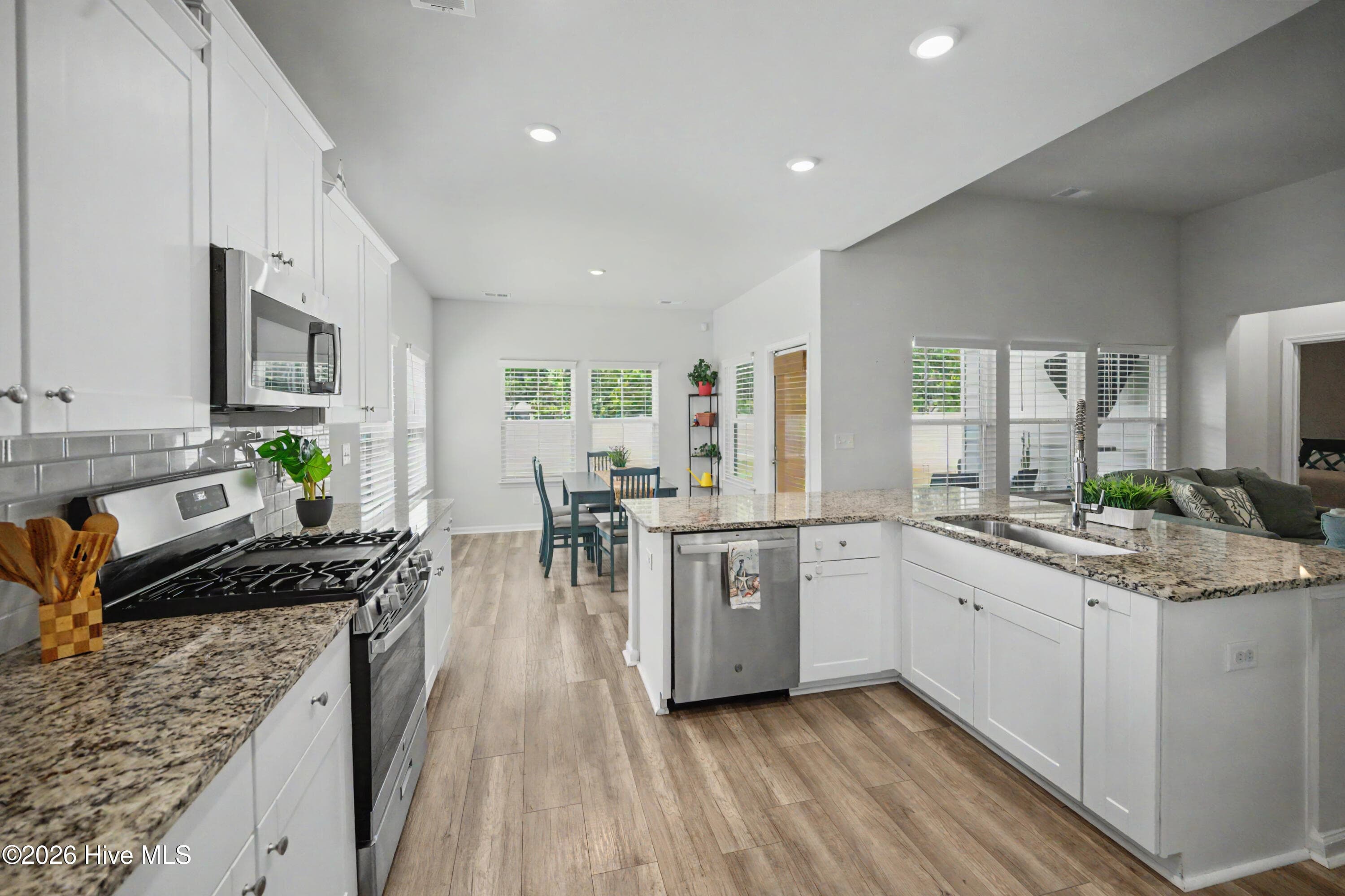 Single Family Residence at 9056 Island Shore Avenue, Calabash, NC 28467, photo 21 of 54