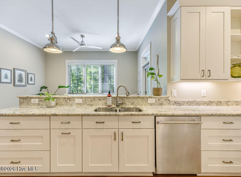 Single Family Residence at 43 Ridgeland Street, Pinehurst, NC 28374, photo 22 of 89