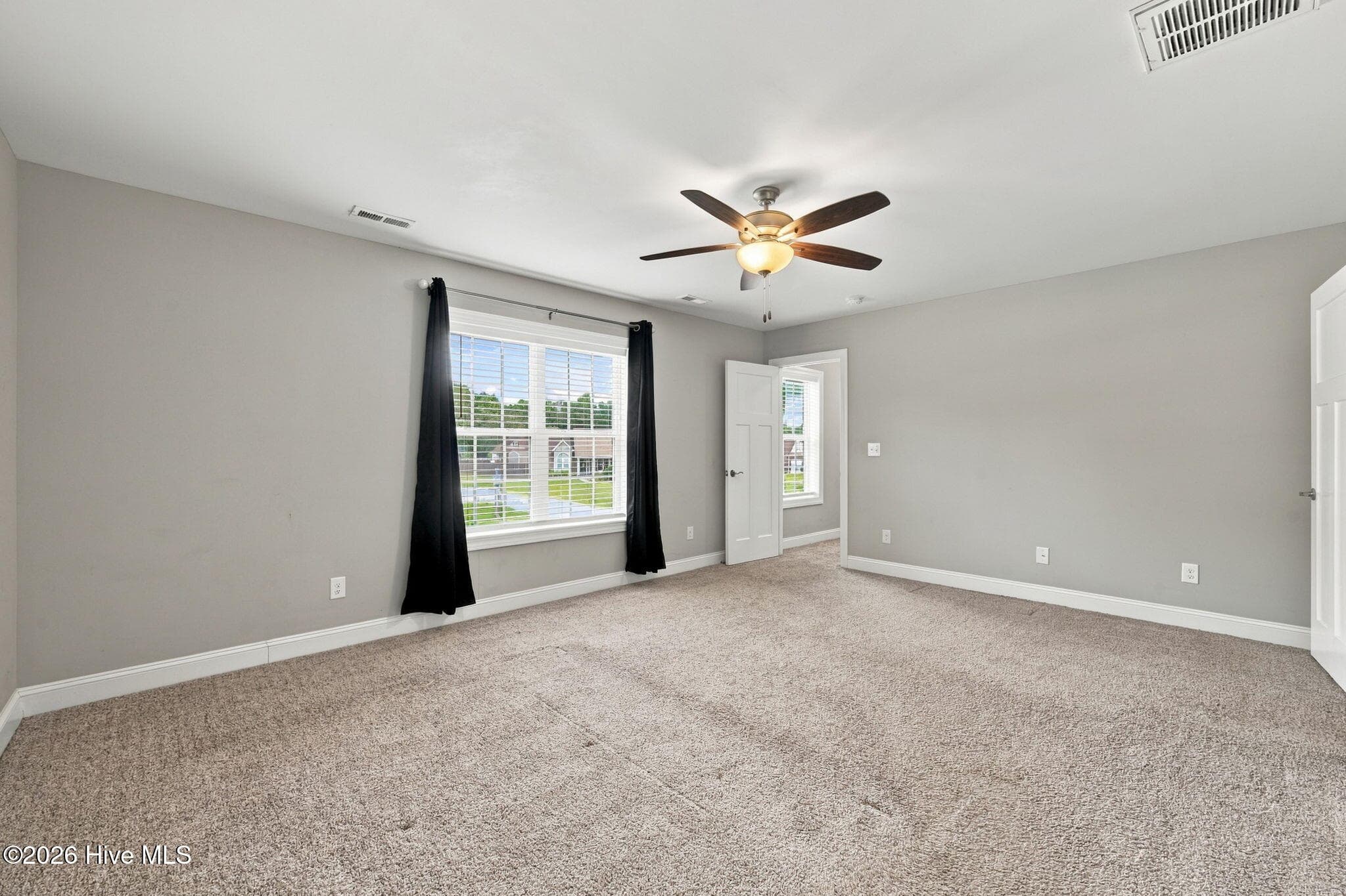 Single Family Residence at 100 Fernie Lane, New Bern, NC 28560, photo 20 of 51