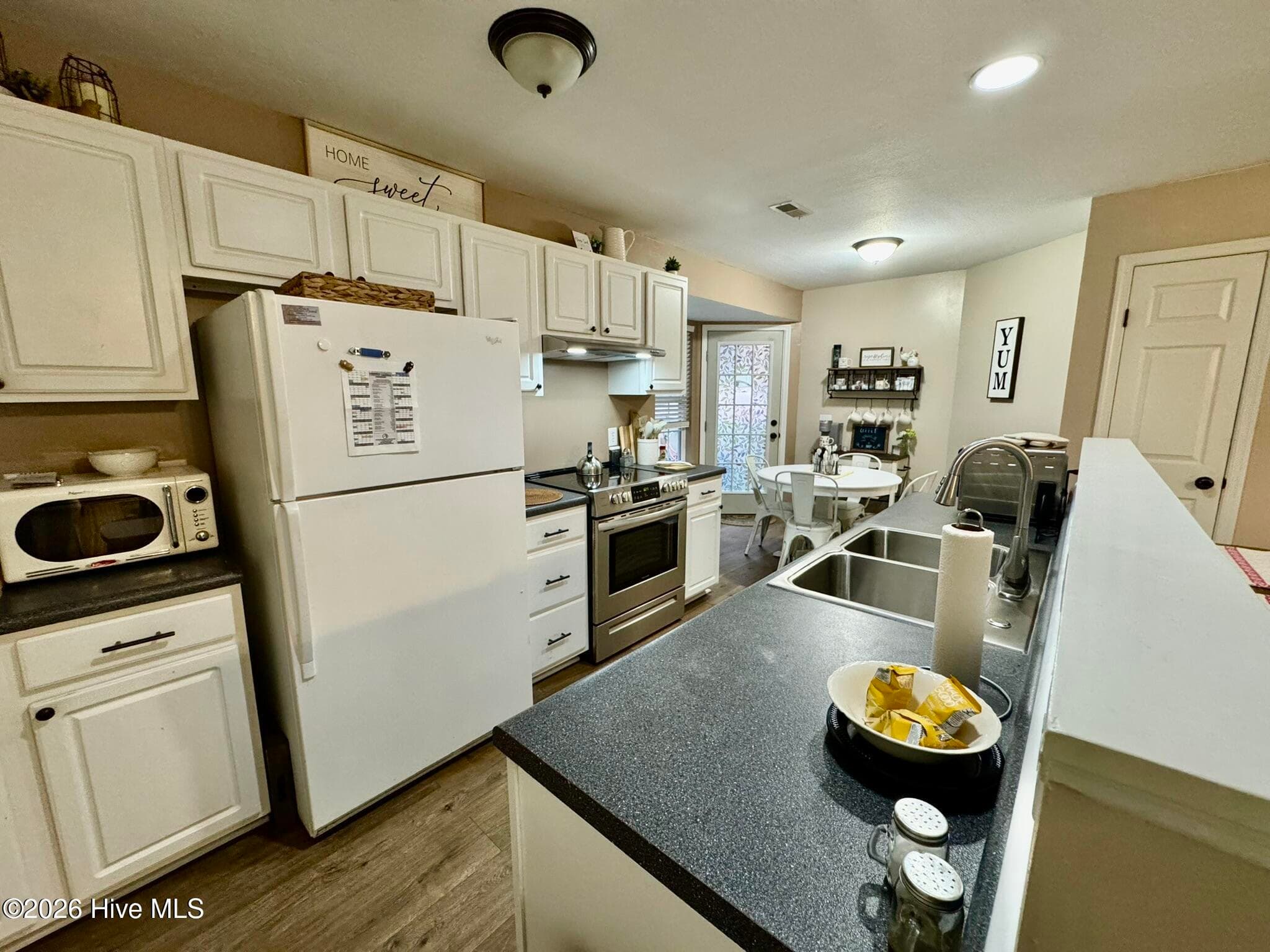 Single Family Residence at 305 Klamath Trail, Edenton, NC 27932, photo 13 of 46