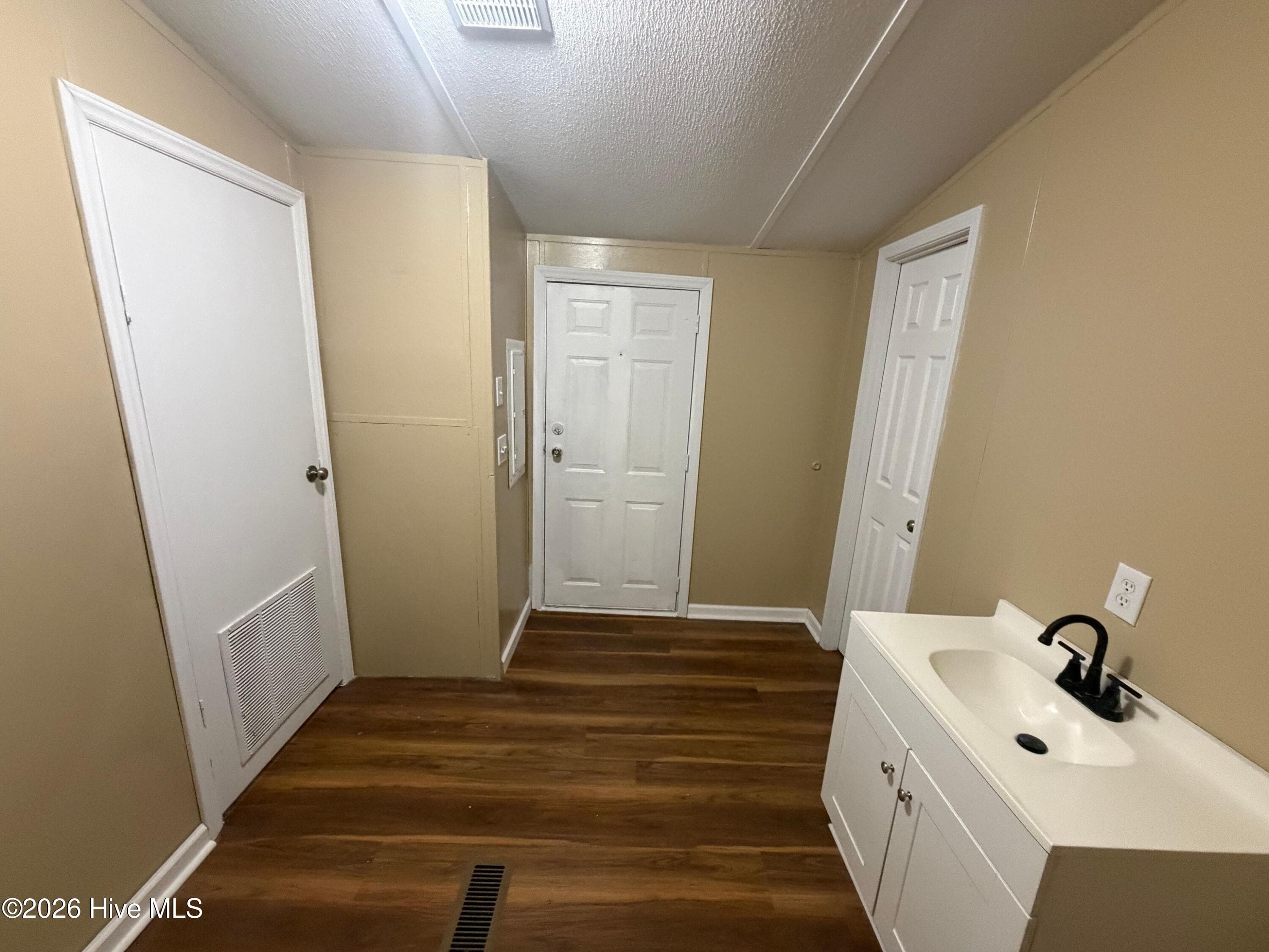 Manufactured Home at 1110 E Northern Boulevard, Tarboro, NC 27886, Tarboro, photo 36 of 37