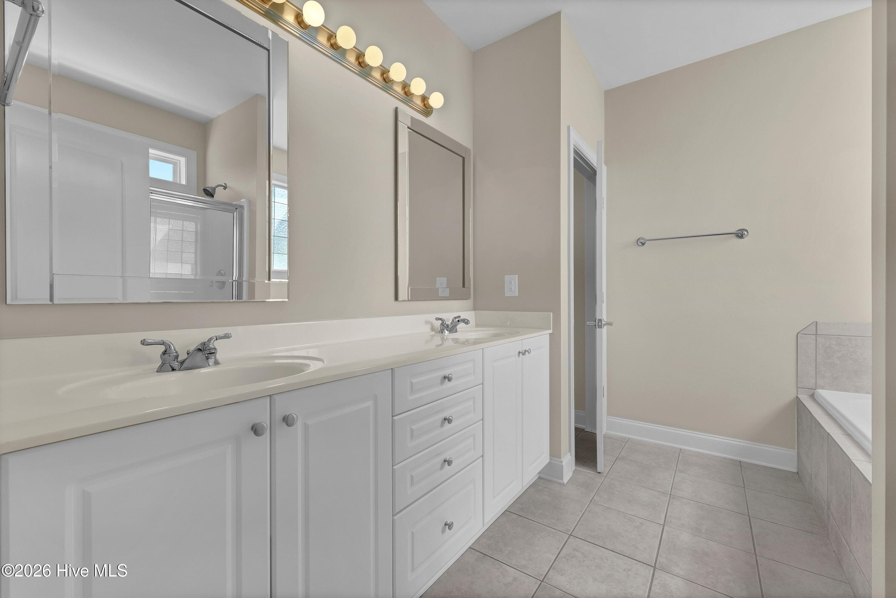 Single Family Residence at 35 Scotlands Court, Hampstead, NC 28443, photo 27 of 64