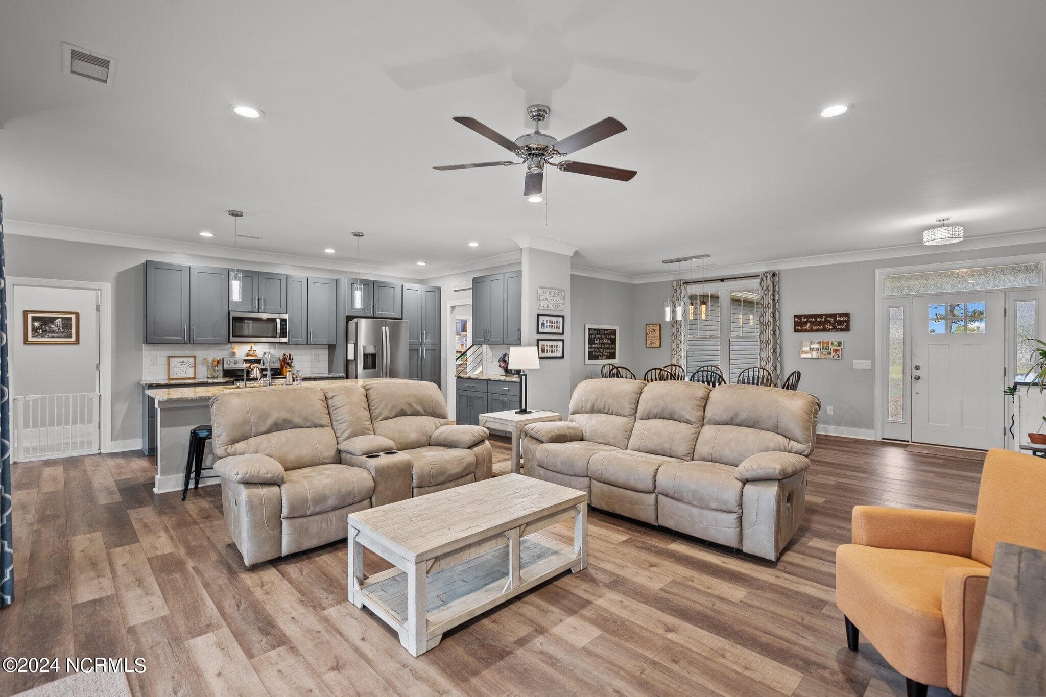 Single Family Residence at 2463 Hoover Road, Hampstead, NC 28443, photo 11 of 62