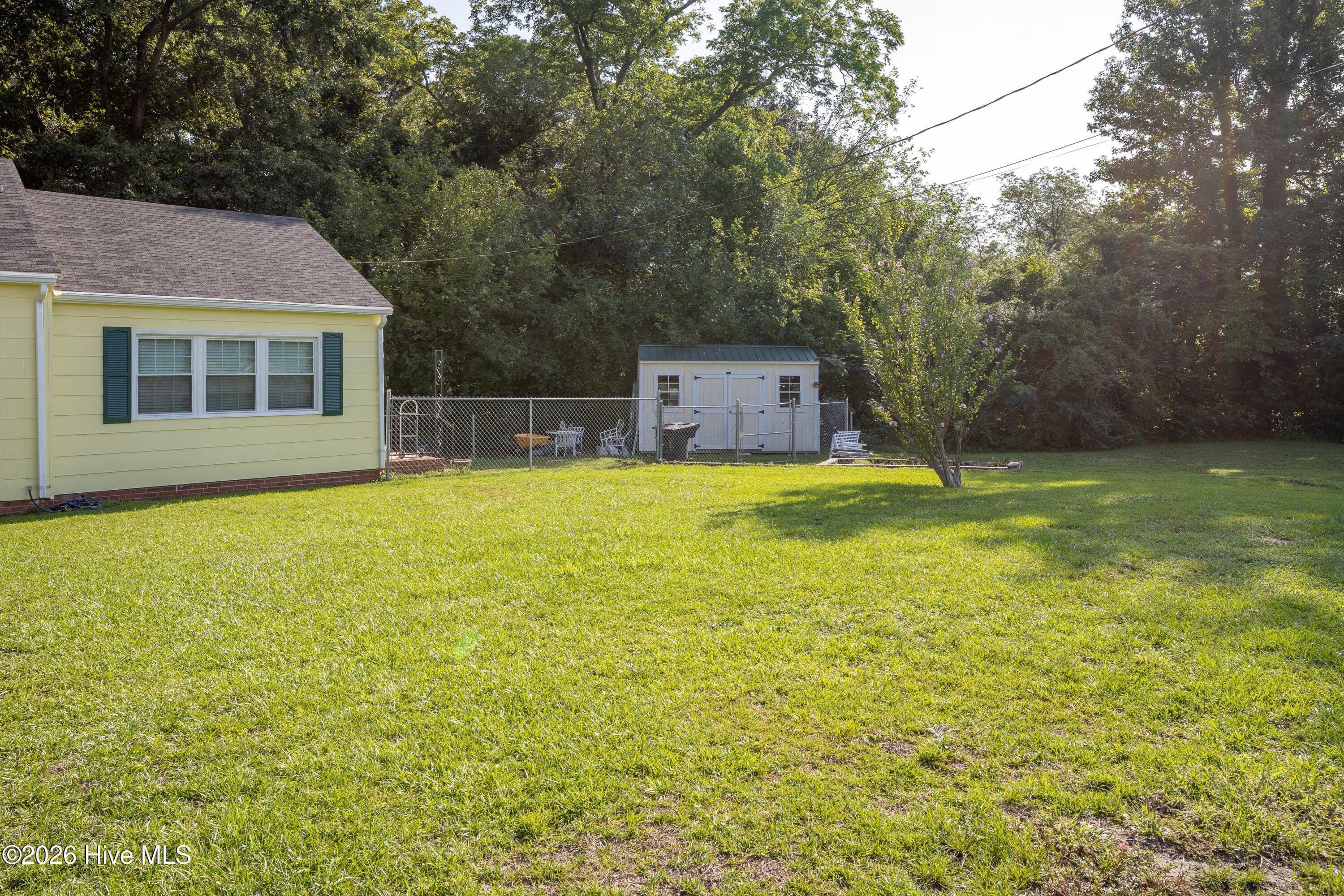 Single Family Residence at 203 Willow Road, Clinton, NC 28328, photo 4 of 4