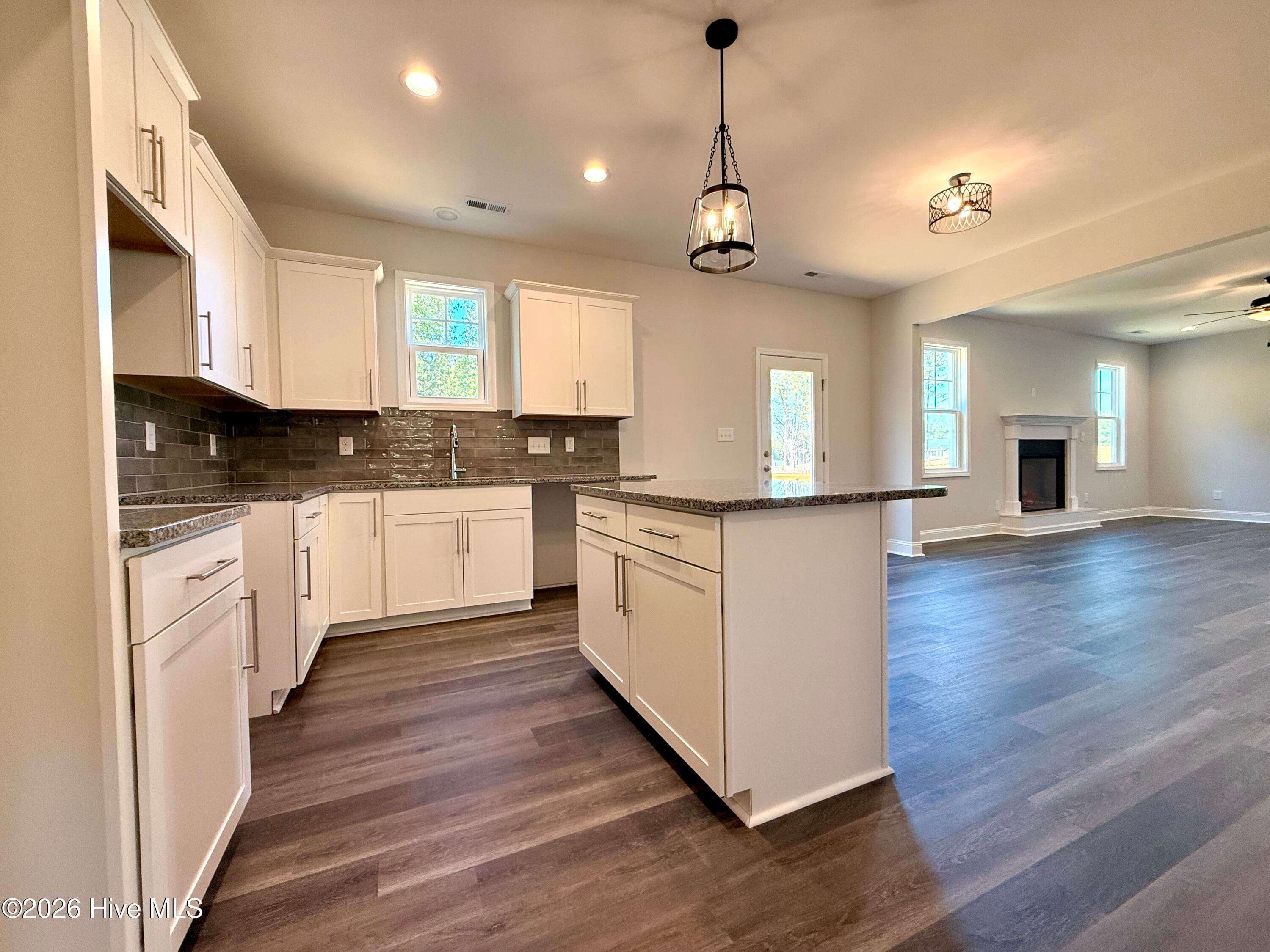 Single Family Residence at 320 One Tree Hill, Sanford, NC 27330, photo 9 of 46