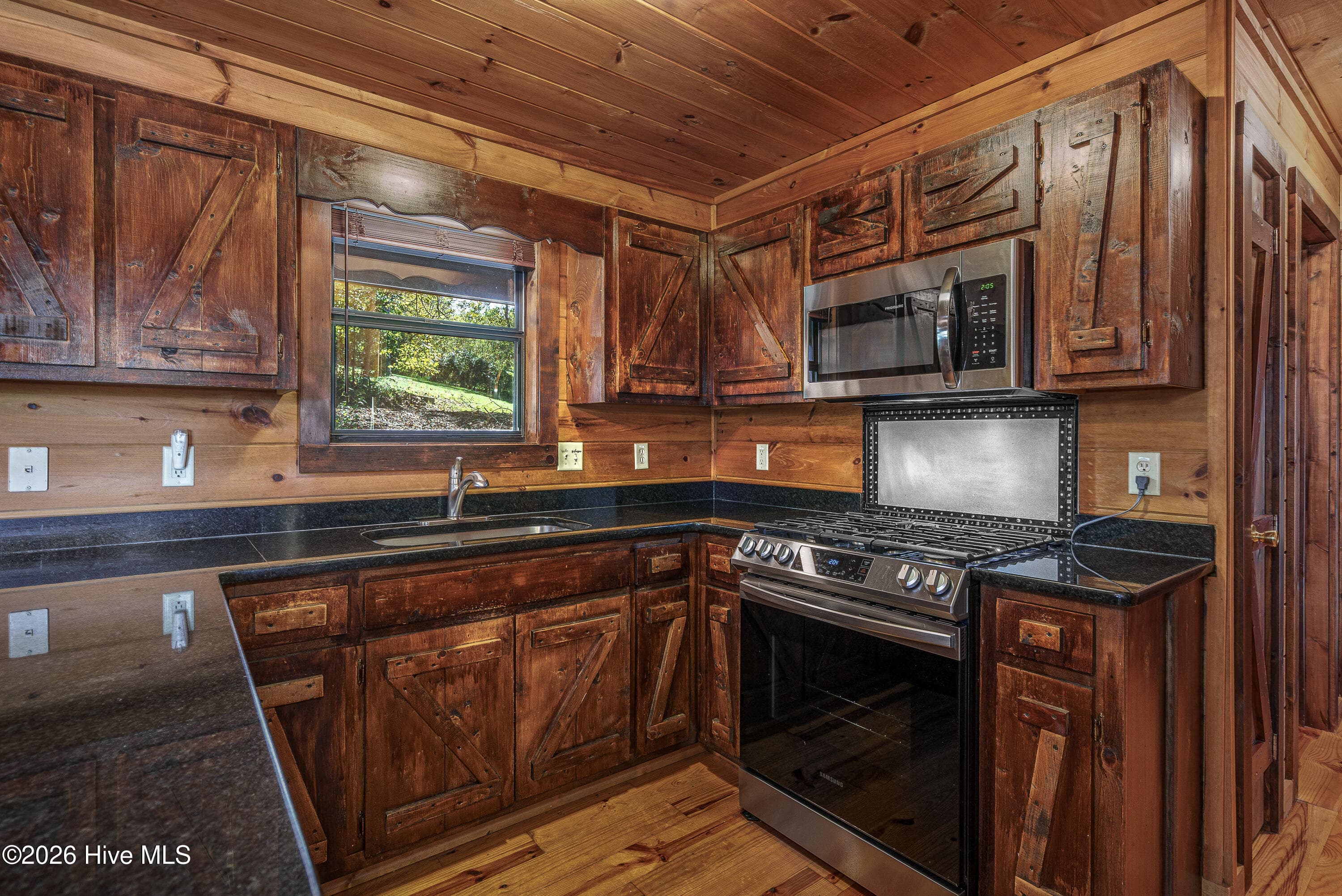 Single Family Residence at 201 Primrose Lane, Hayesville, NC 28904, photo 11 of 55