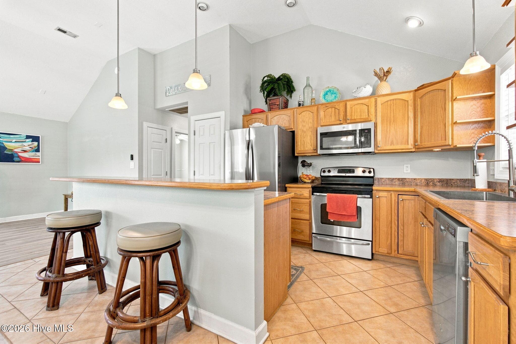Single Family Residence at 204 Pine Grove Trail, Kill Devil Hills, NC 27948, photo 10 of 54