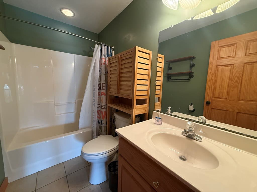 Single Family Residence at 270 Marina Drive, Murphy, NC 28906, photo 6 of 7