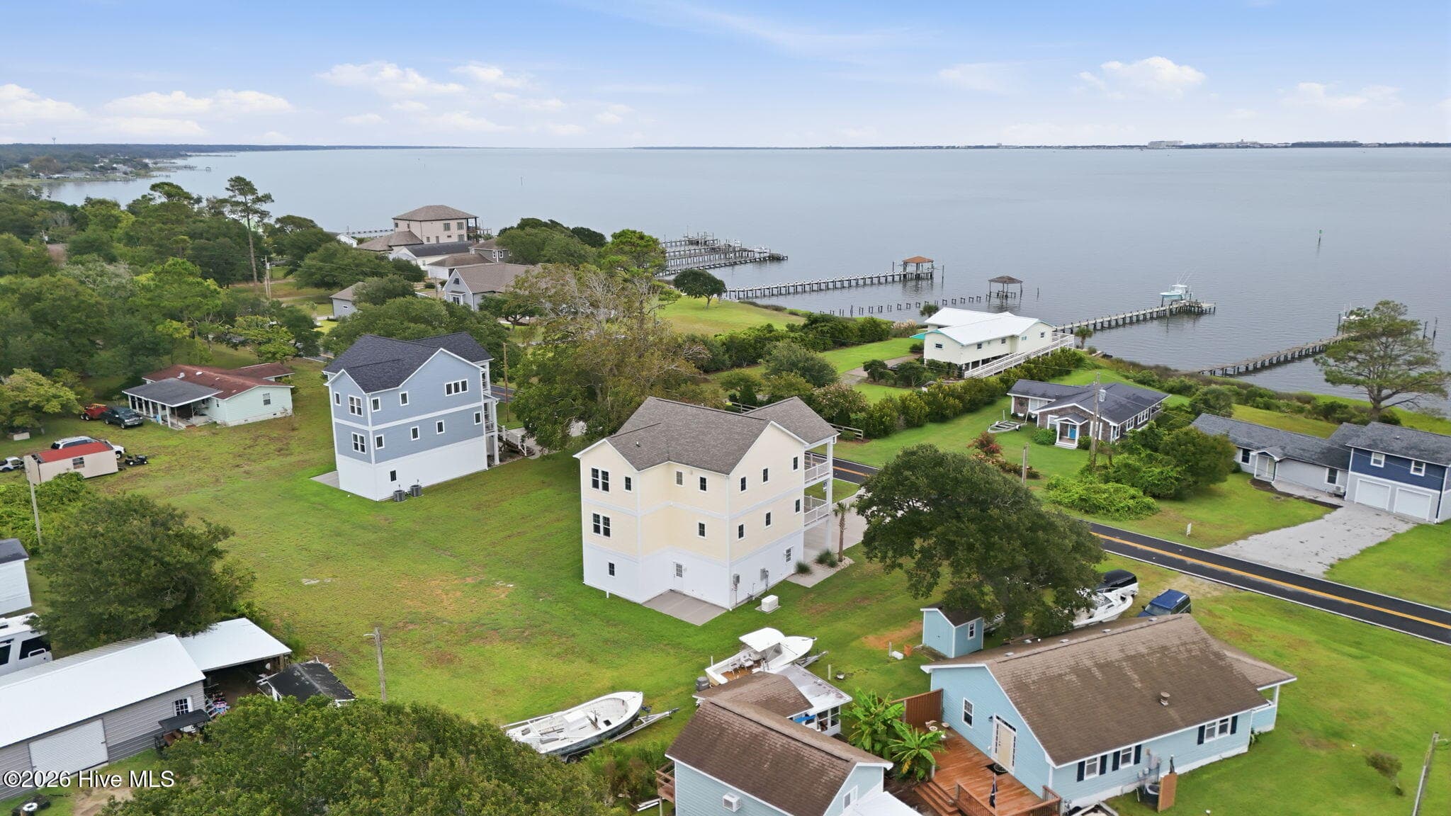 Single Family Residence at 450 Pearson Circle, Newport, NC 28570, photo 5 of 70
