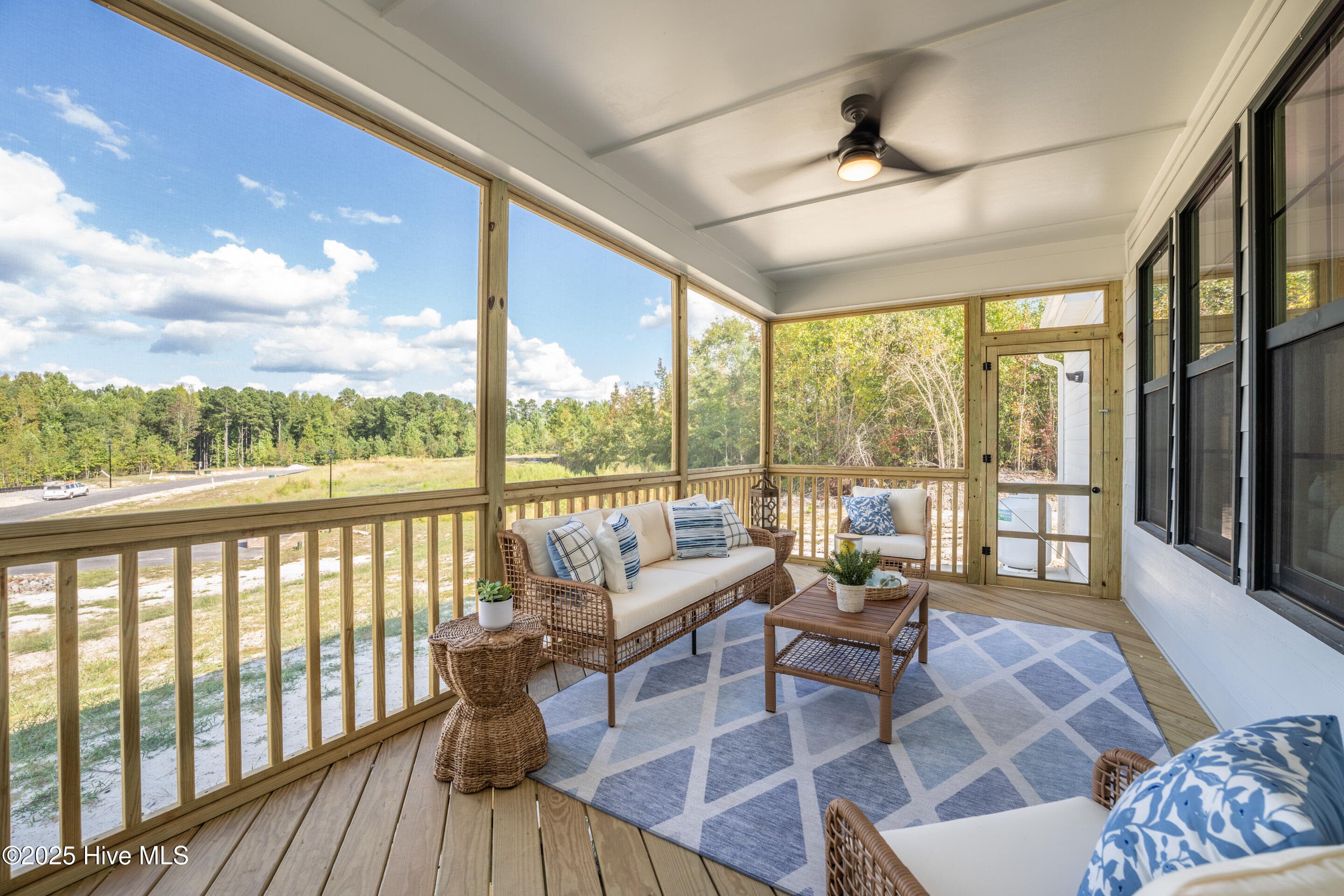 Single Family Residence at 1060 Fawn Valley Way, Wilmington, NC 28409, photo 12 of 40