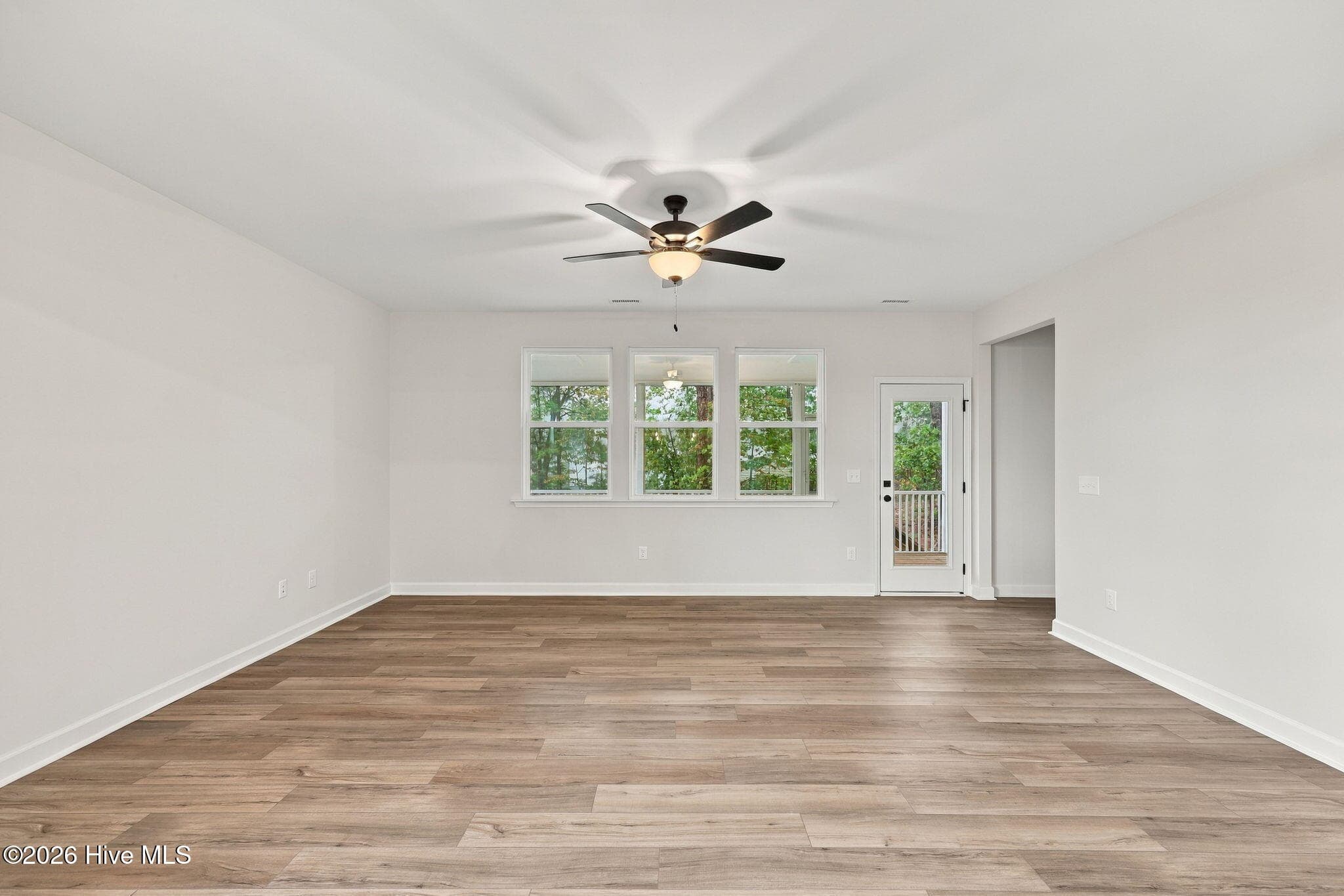 Single Family Residence at 347 Queensferry Lane, Aberdeen, NC 28315, photo 30 of 87