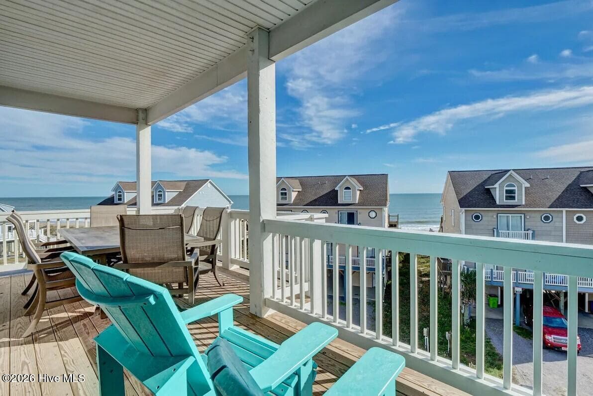 Townhouse at 208 Goldsboro Drive, North Topsail Beach, NC 28460, photo 13 of 74