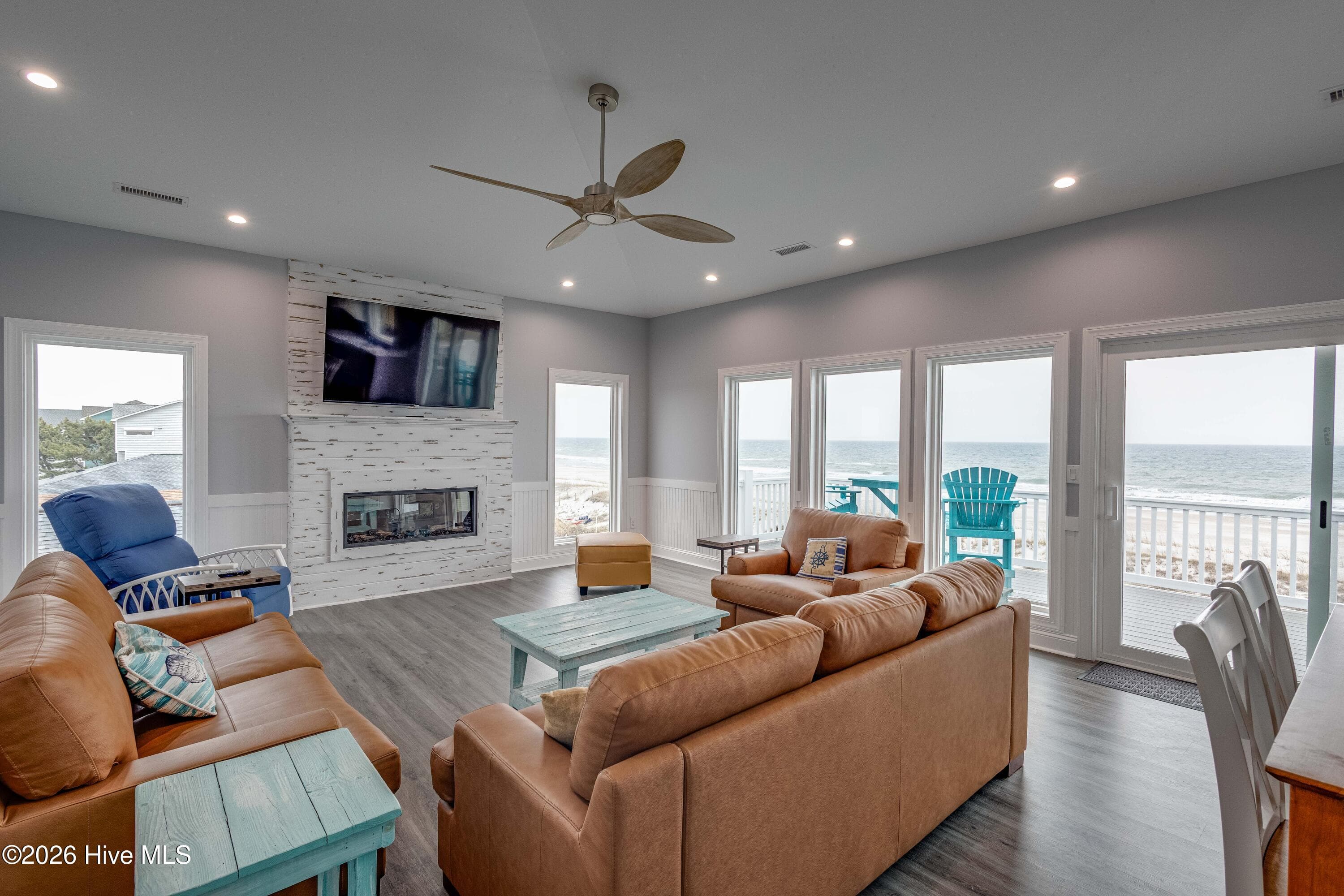 Single Family Residence at 809 N Anderson Boulevard, Topsail Beach, NC 28445, photo 9 of 51