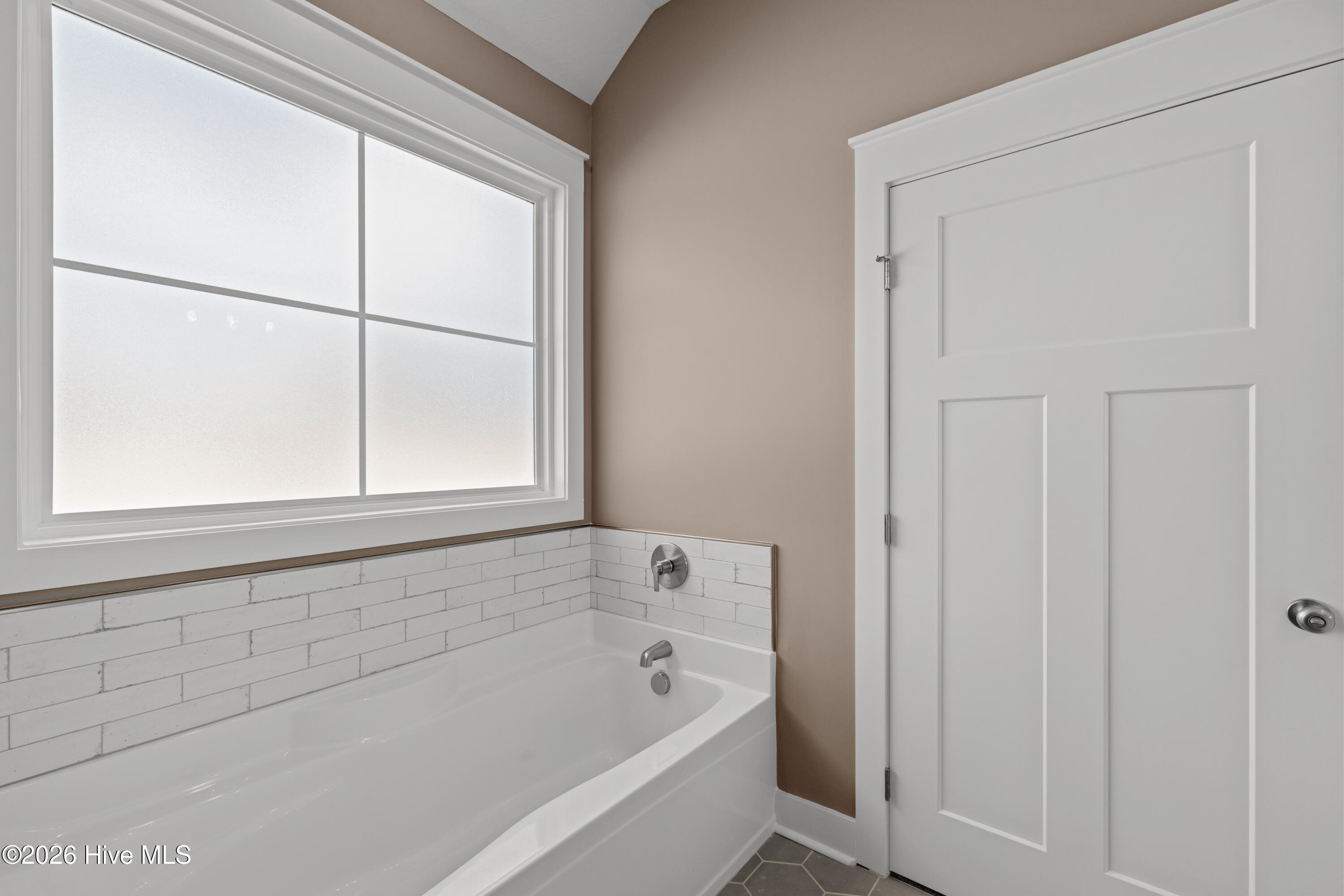 Elongated Soaking Tub - 10382 Helmsdale Drive, Aiken, SC 29803
