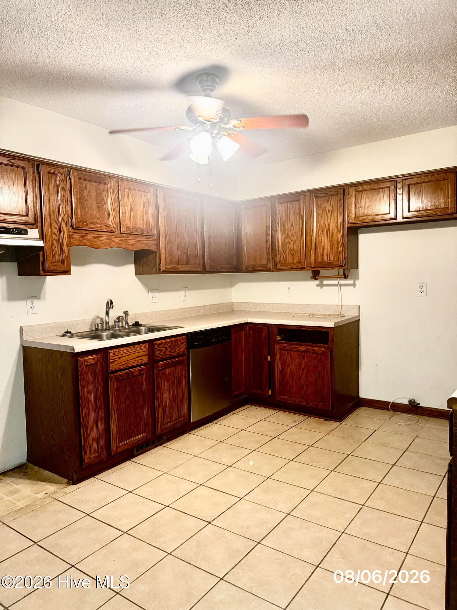 Single Family Residence at 151 Raintree Circle, Jacksonville, NC 28540, photo 12 of 37