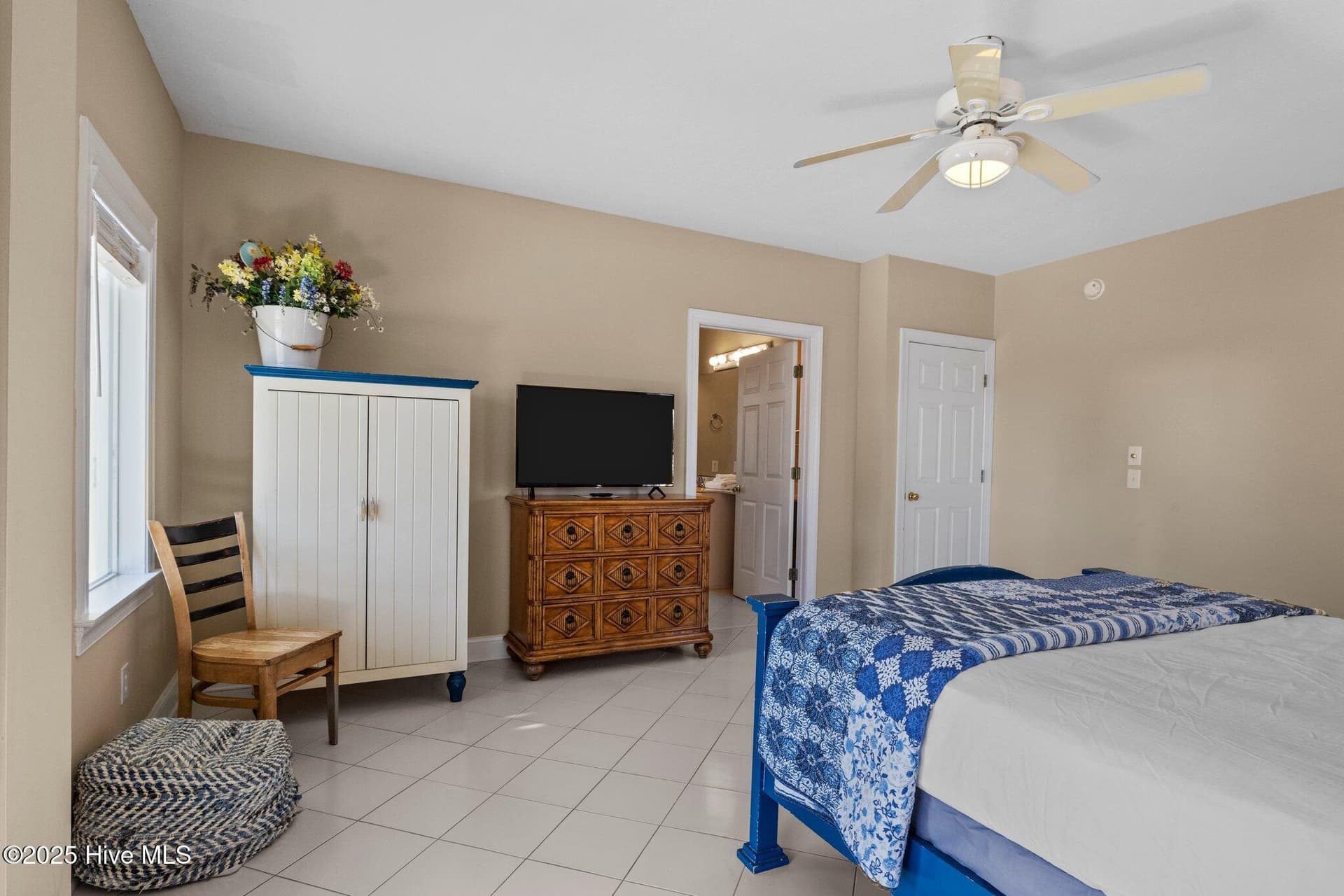 Single Family Residence at 9711 Dolphin Ridge Road, Emerald Isle, NC 28594, photo 34 of 37