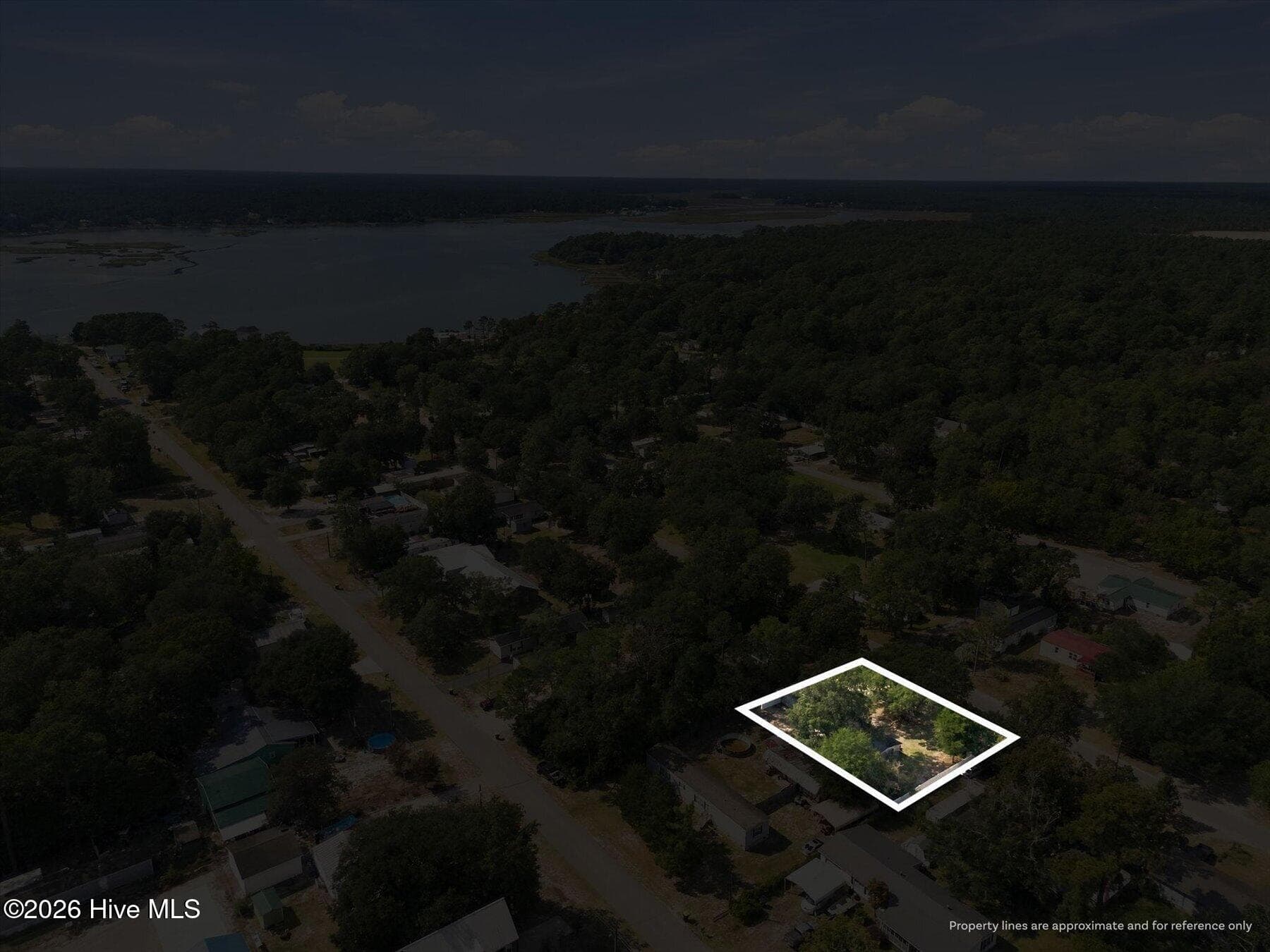 Manufactured Home at 621 Harbor Drive SE, Bolivia, NC 28422, photo 37 of 46