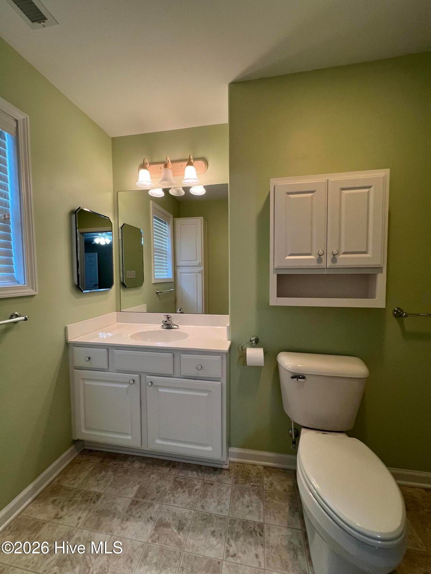 Condominium at 302 Jasmine S, Swansboro, NC 28584, photo 9 of 14