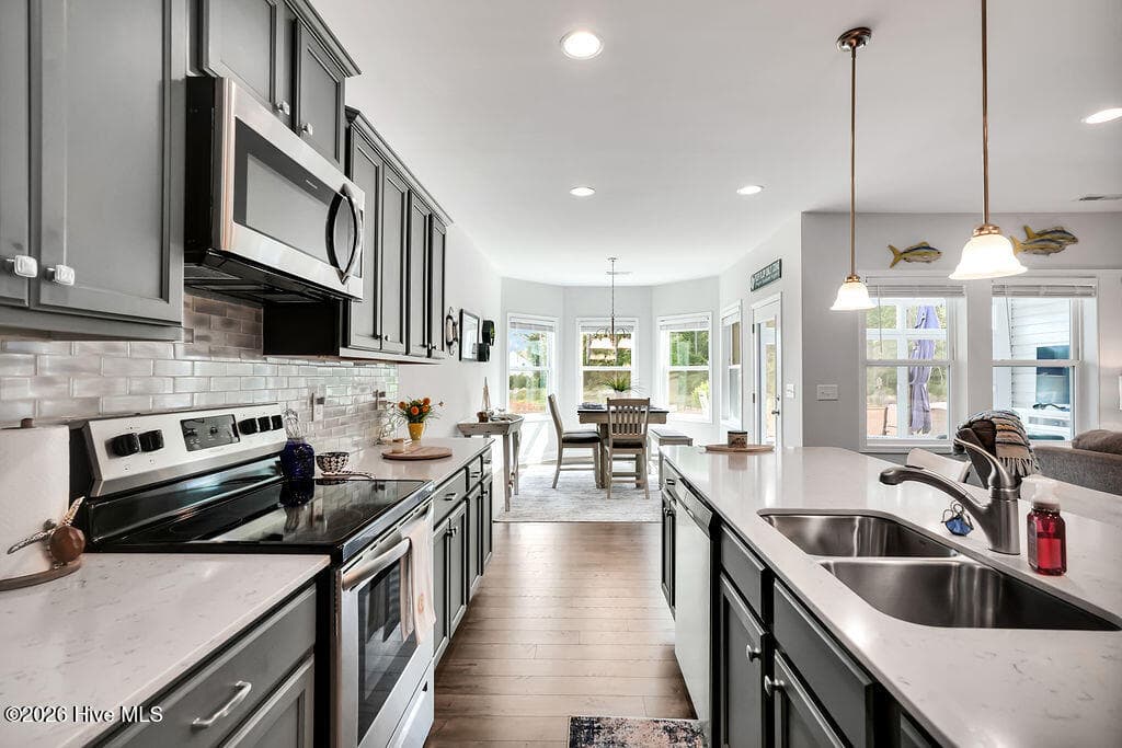 Single Family Residence at 1146 Spincast Road, Southport, NC 28461, photo 11 of 51