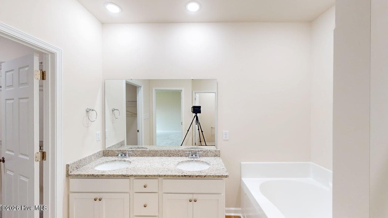 Single Family Residence at 204 Grace'S Farm Road, La Grange, NC 28551, photo 14 of 26