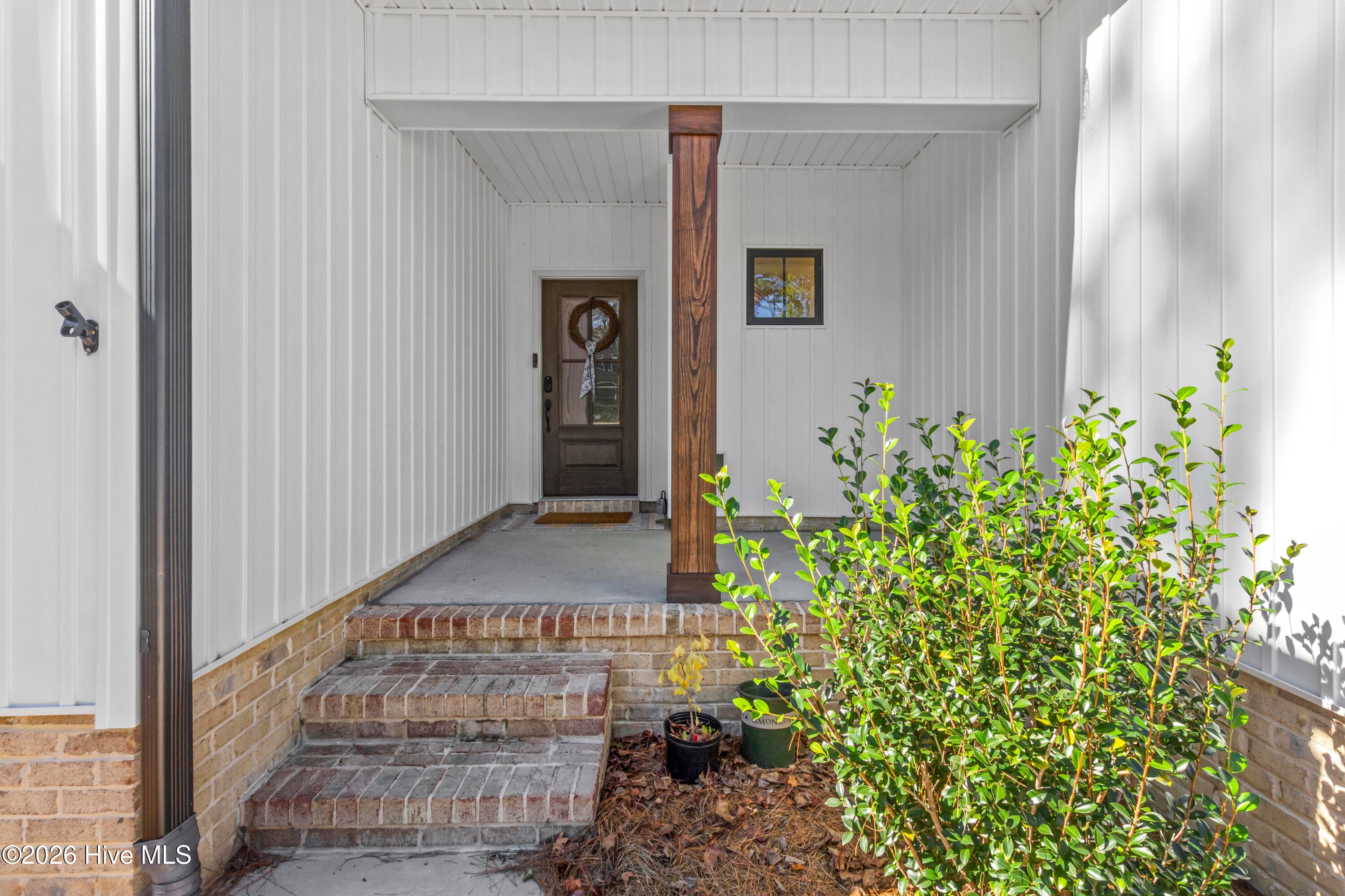 Single Family Residence at 1003 Alabaster Drive, New Bern, NC 28562, photo 27 of 99