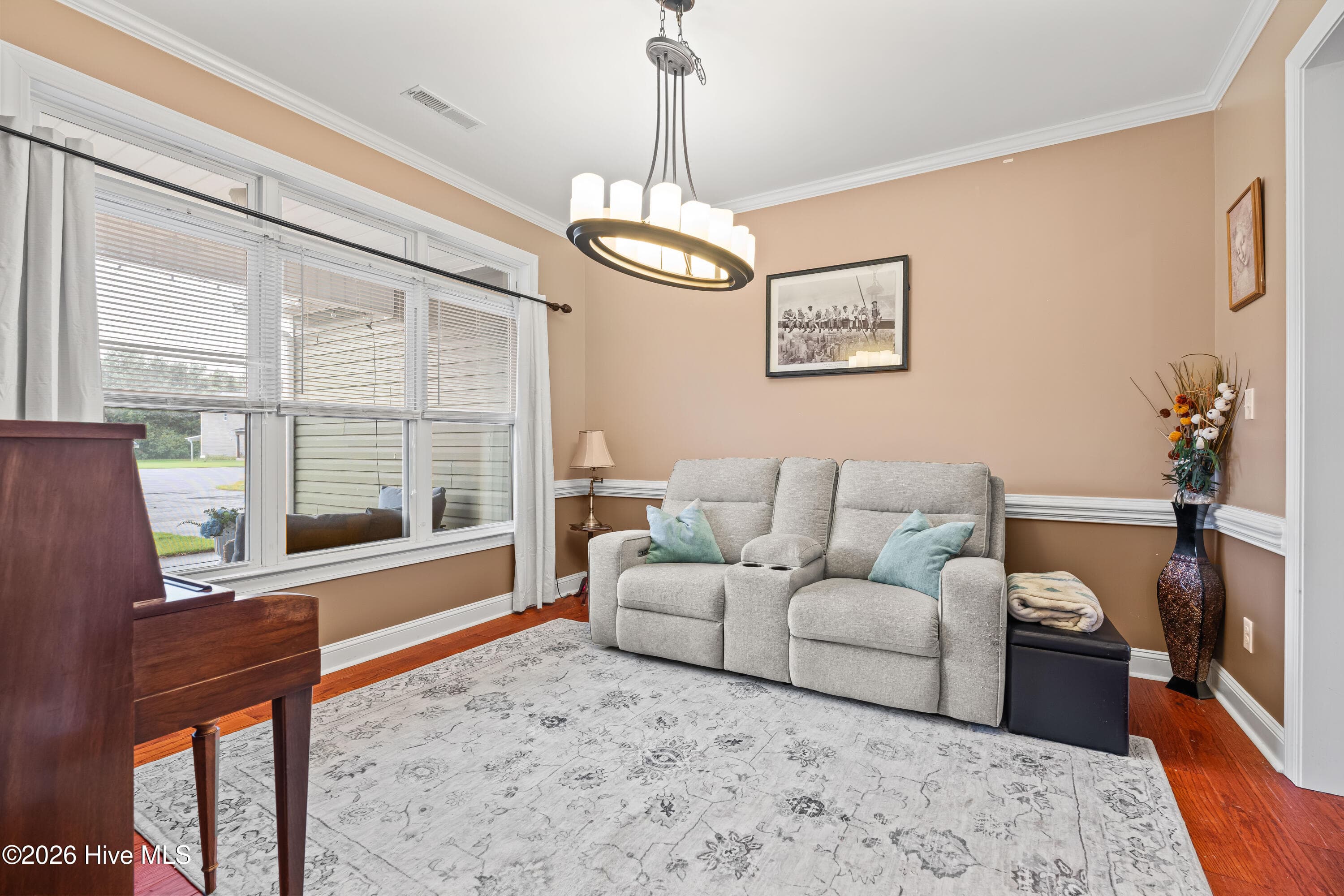 Single Family Residence at 309 Ramonas Lake Court, New Bern, NC 28560, photo 10 of 59