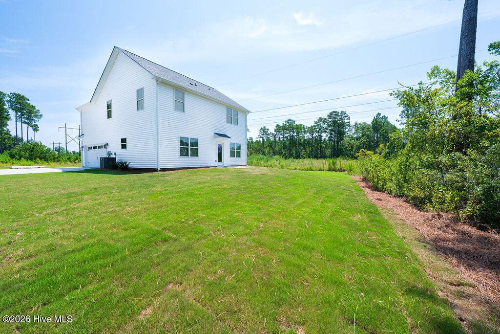 Single Family Residence at 164 Huxley Terrace, Hampstead, NC 28443, photo 4 of 29