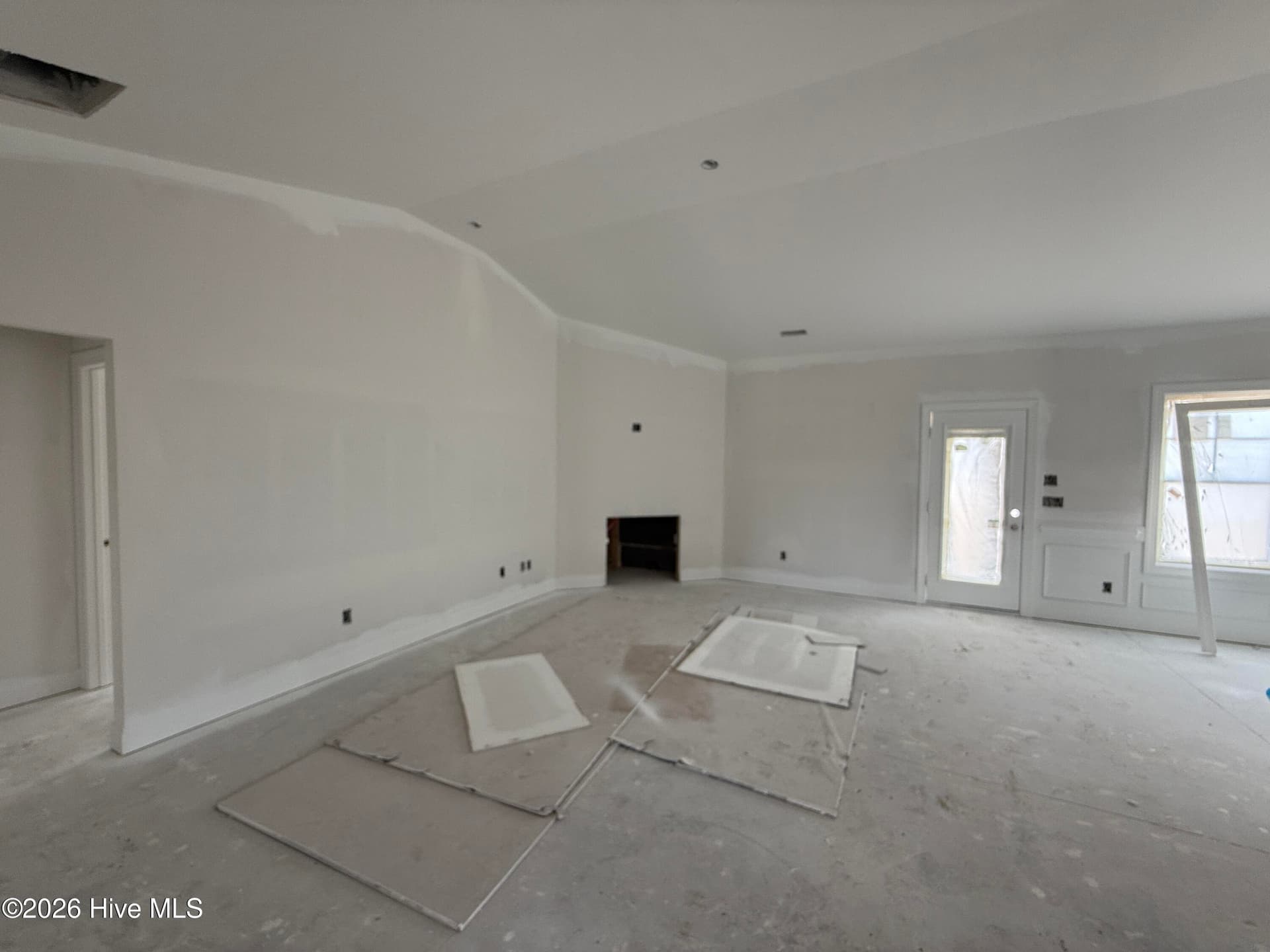 Single Family Residence at 262 Pierre Drive, Benson, NC 27504, photo 18 of 165