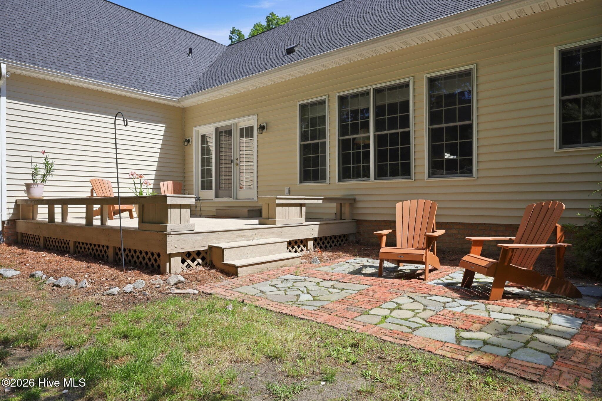 Single Family Residence at 924 Potomac Drive, Chocowinity, NC 27817, photo 27 of 64